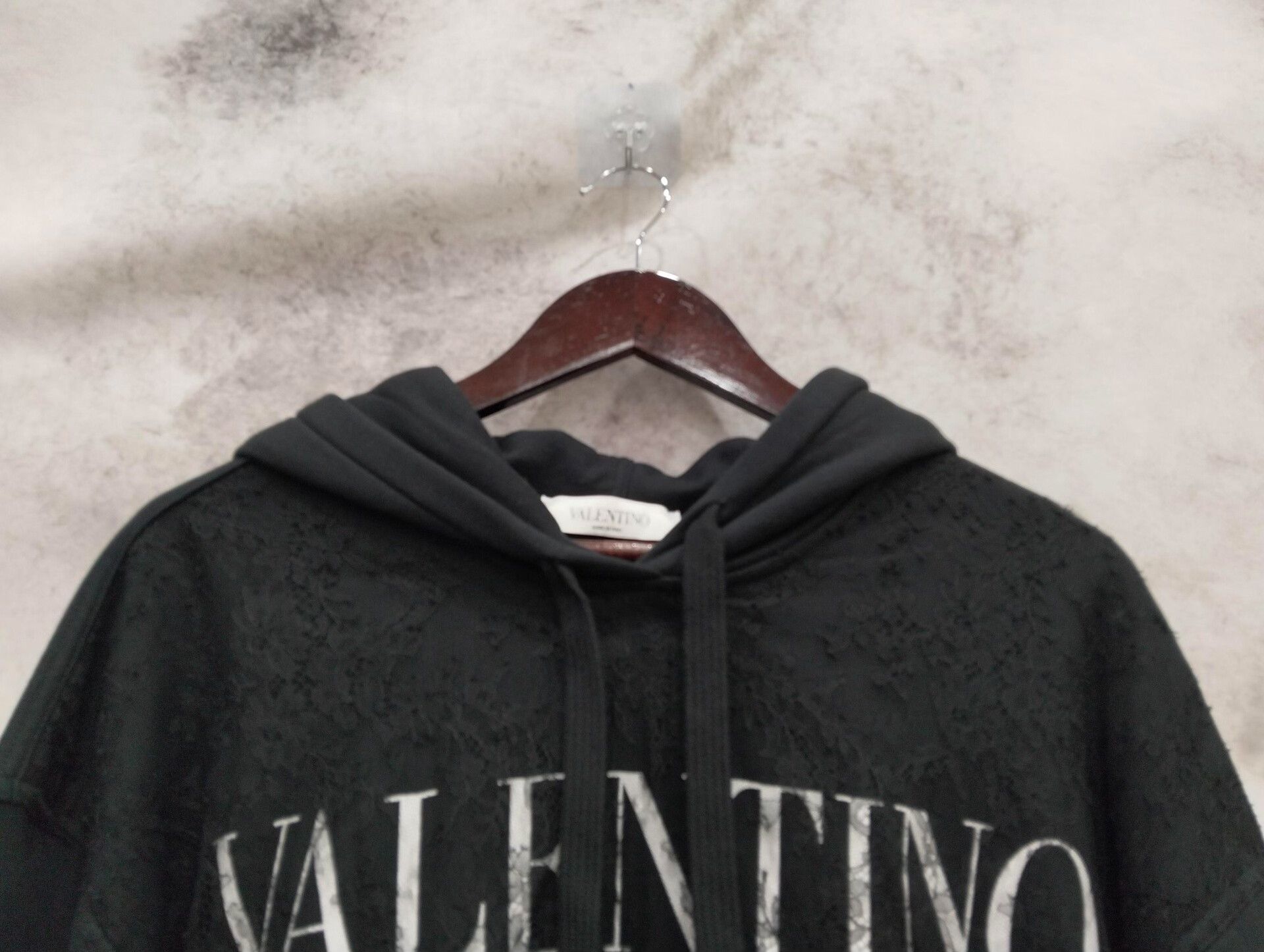 Valentino black valentino hoodie with logo Size US S / EU 44-46 / 1 - 6 Thumbnail
