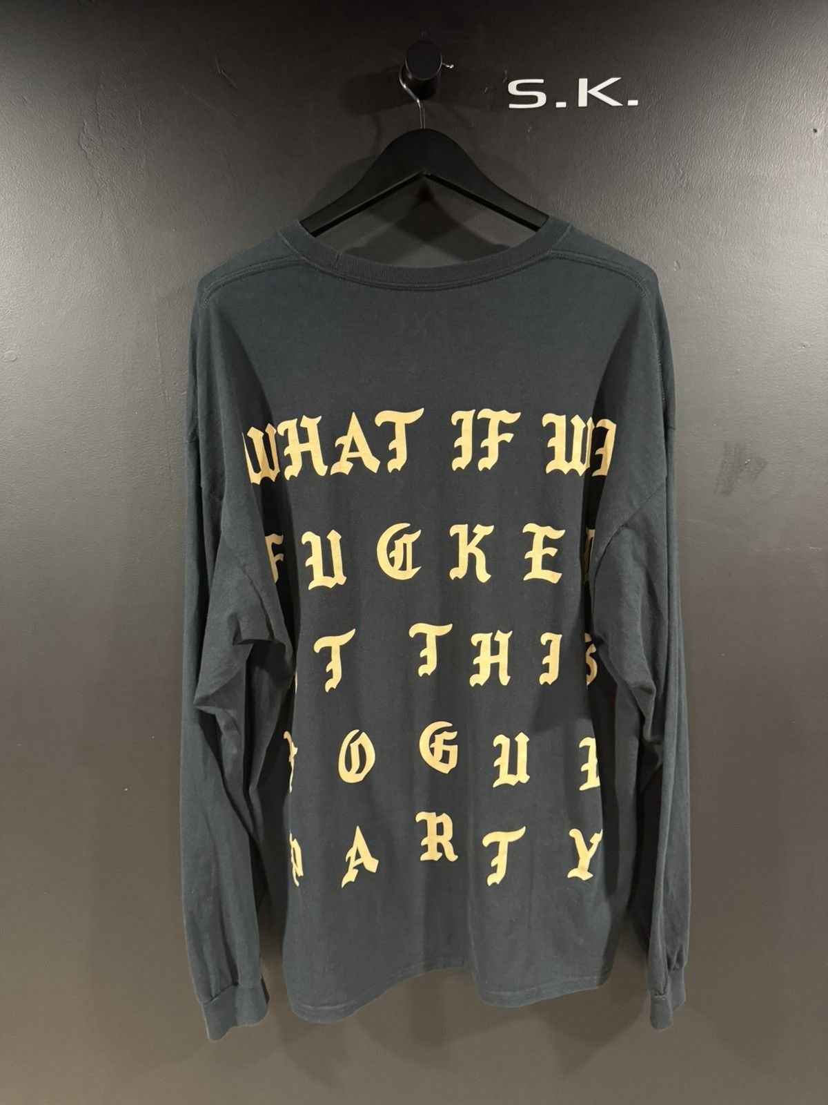 Yeezy Yeezy Kanye West Ye TLOP Pablo Paris Long Sleeve XXL Size US XXL / EU 58 / 5 - 4 Thumbnail