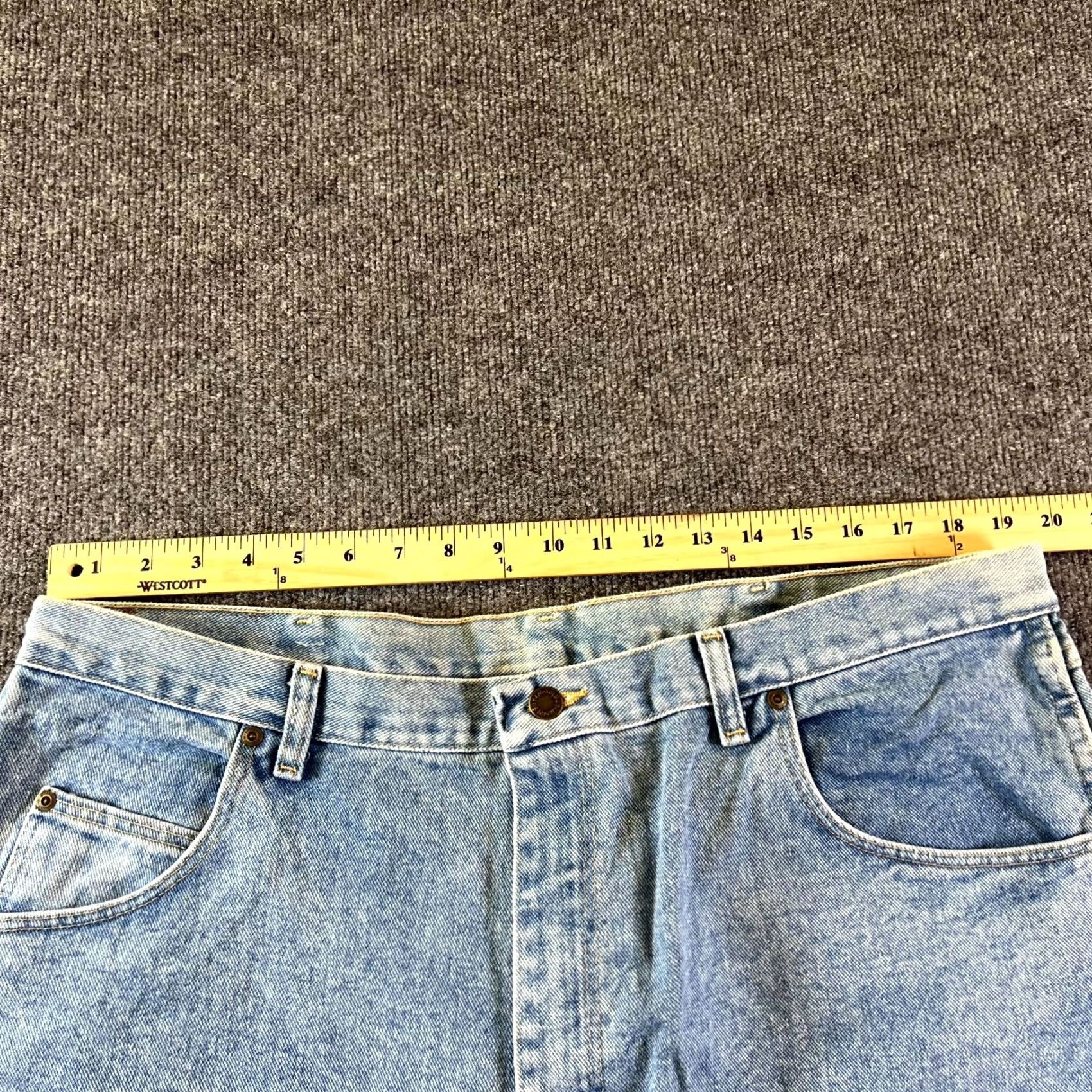 Wrangler Wrangler Jeans Mens 42x32 Blue Denim Light Wash 5-Pockets Zip Fly Outdoor Skater Jeans Size US 42 / EU 58 - 3 Thumbnail