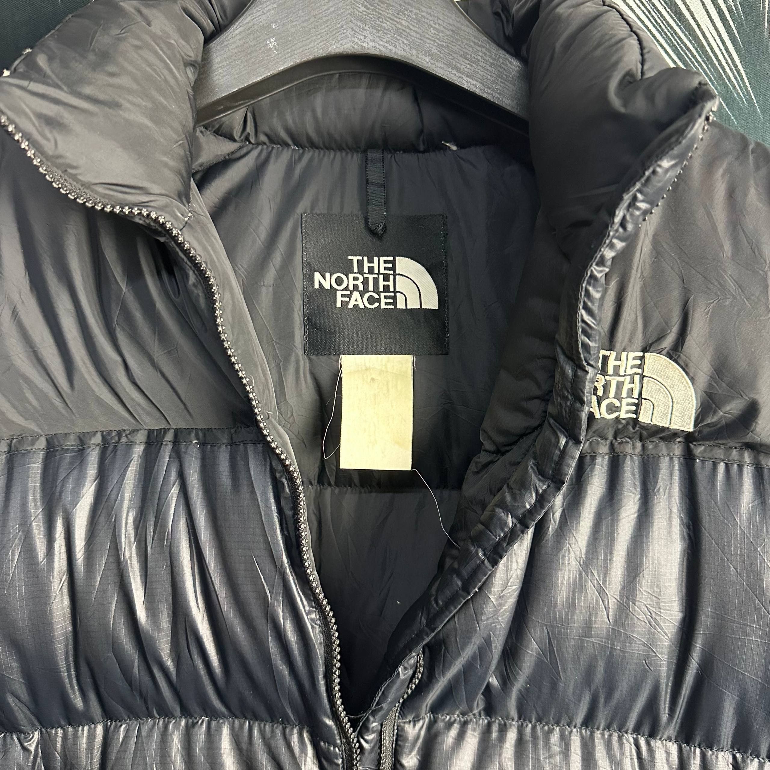 The North Face Vintage The North Face Retro Nupste Jacket Size US L / EU 52-54 / 3 - 14 Thumbnail