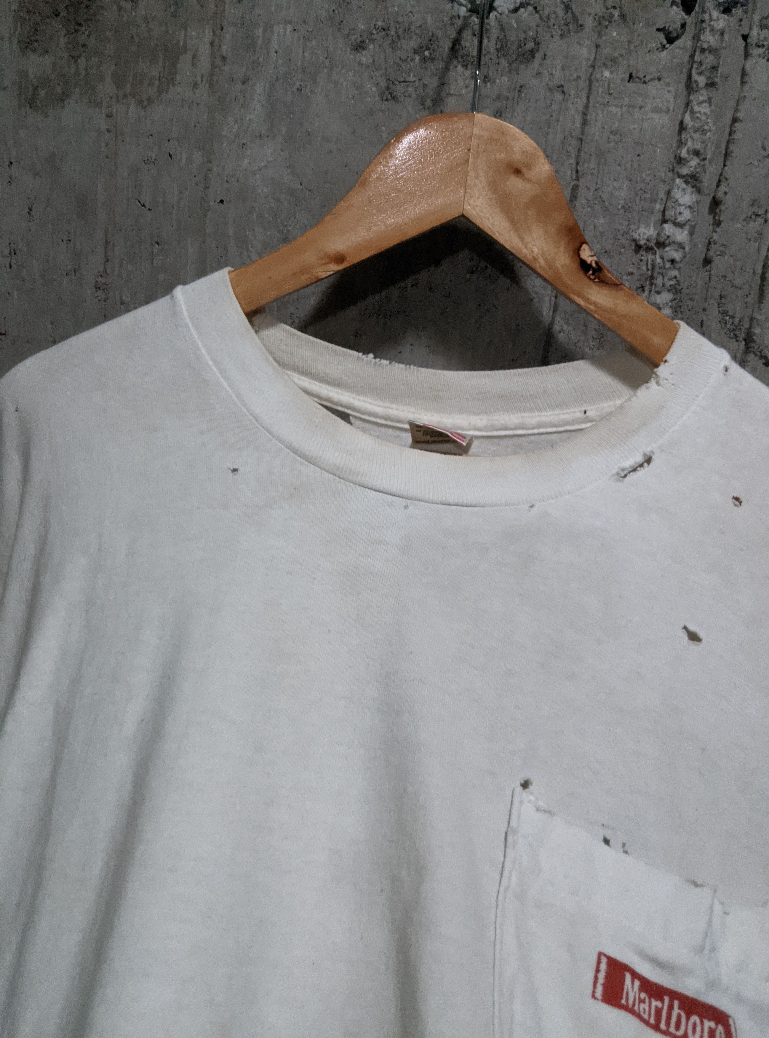 Vintage Vintage 90s thrashed Marlboro distressed dirty faded erd Size US XL / EU 56 / 4 - 5 Thumbnail