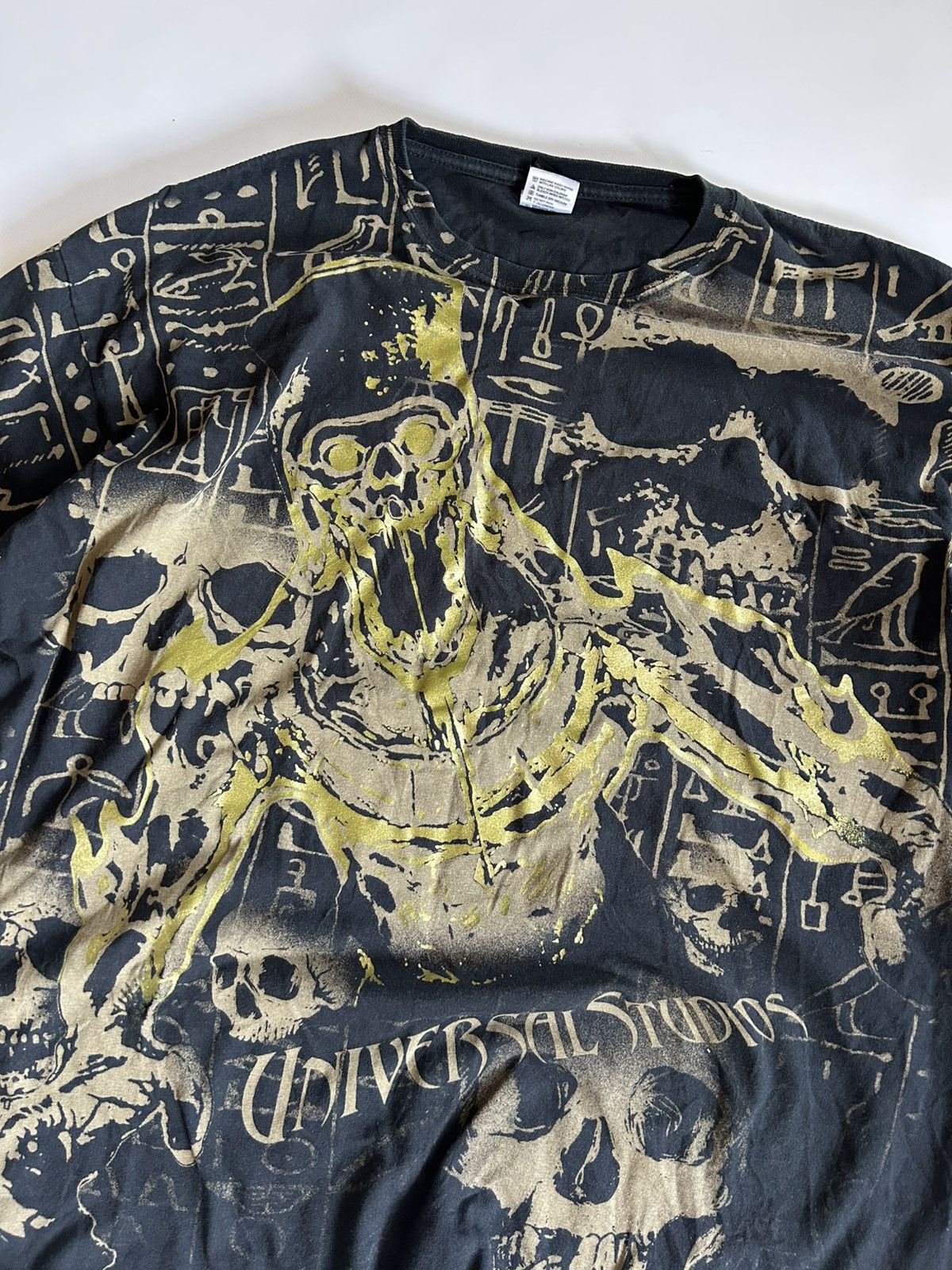 Universal Studios Vintage Universal Studios Ghost tee Size US XL / EU 56 / 4 - 1 Thumbnail