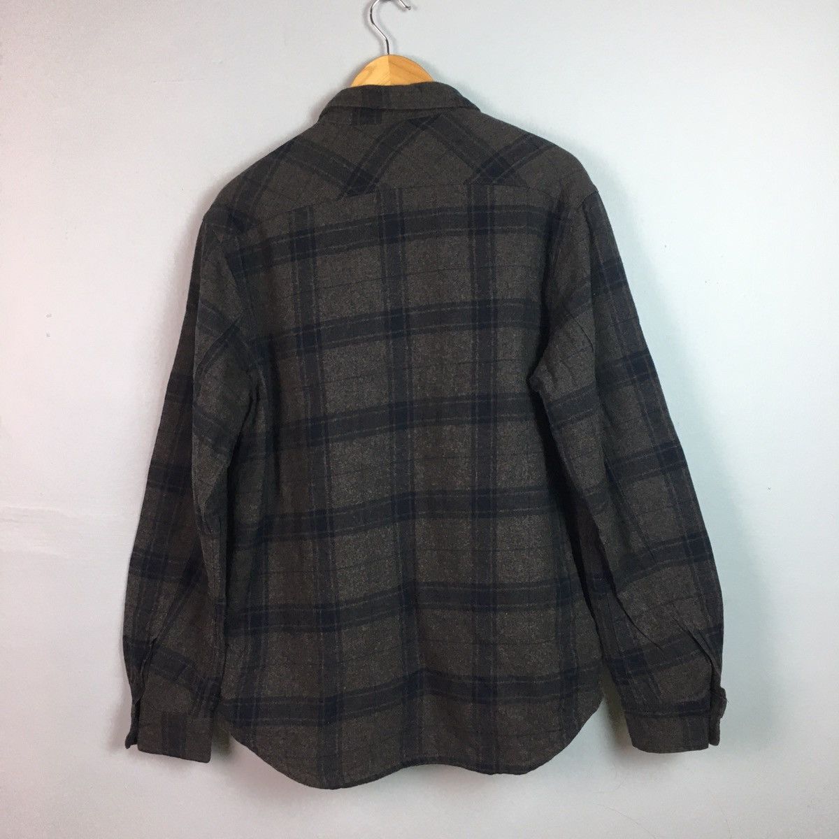 Flannel Flannel By Old Navy Size US M / EU 48-50 / 2 - 5 Thumbnail