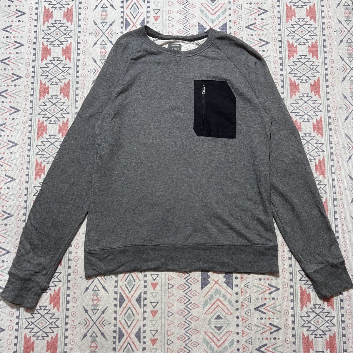 Gap GAP SWEATSHIRT POCKET STYLE COOGI Size US L / EU 52-54 / 3 - 2 Thumbnail