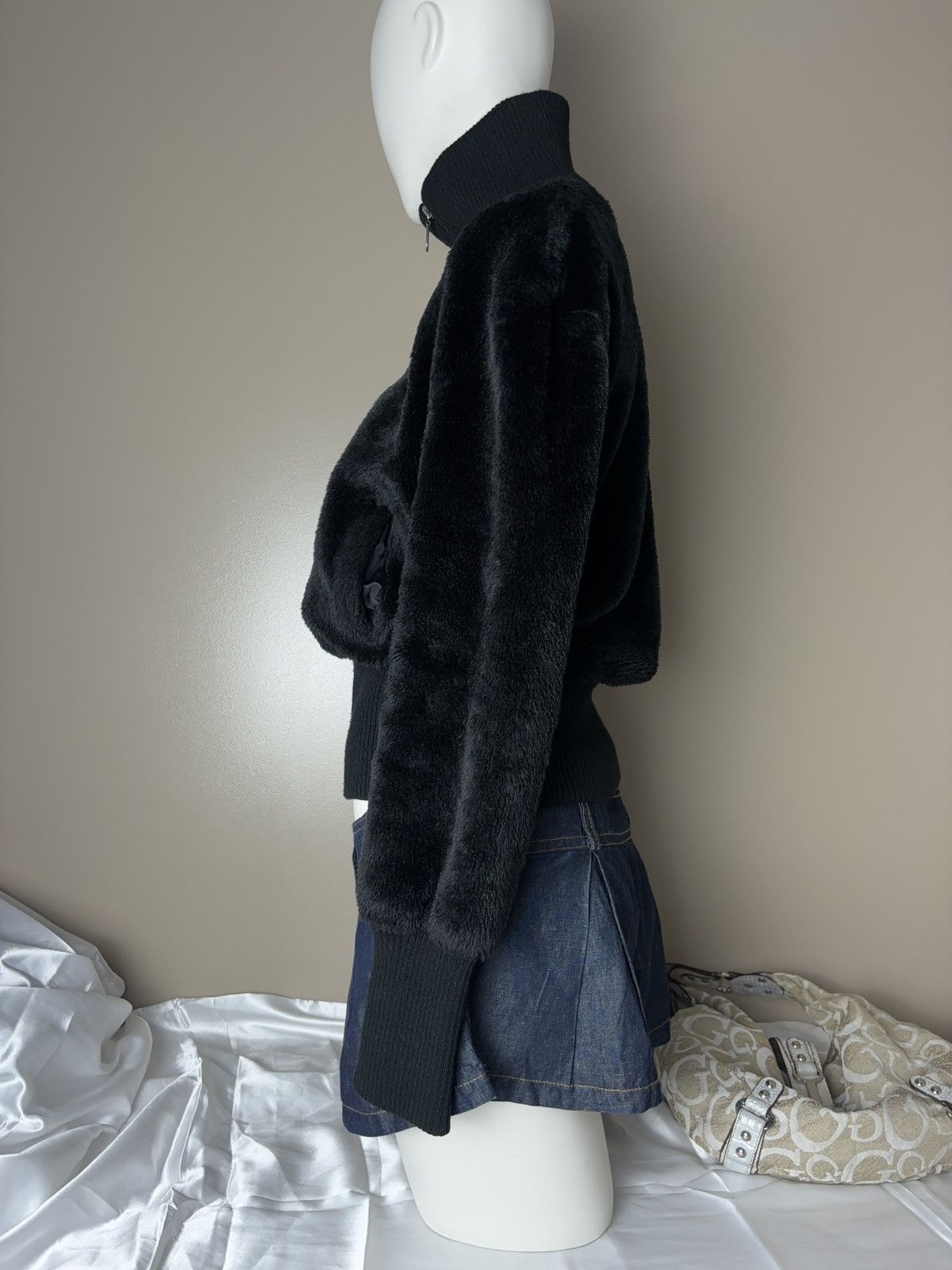Vintage Cropped fluffy vintage faux fur jacket Size M / US 6-8 / IT 42-44 - 4 Thumbnail