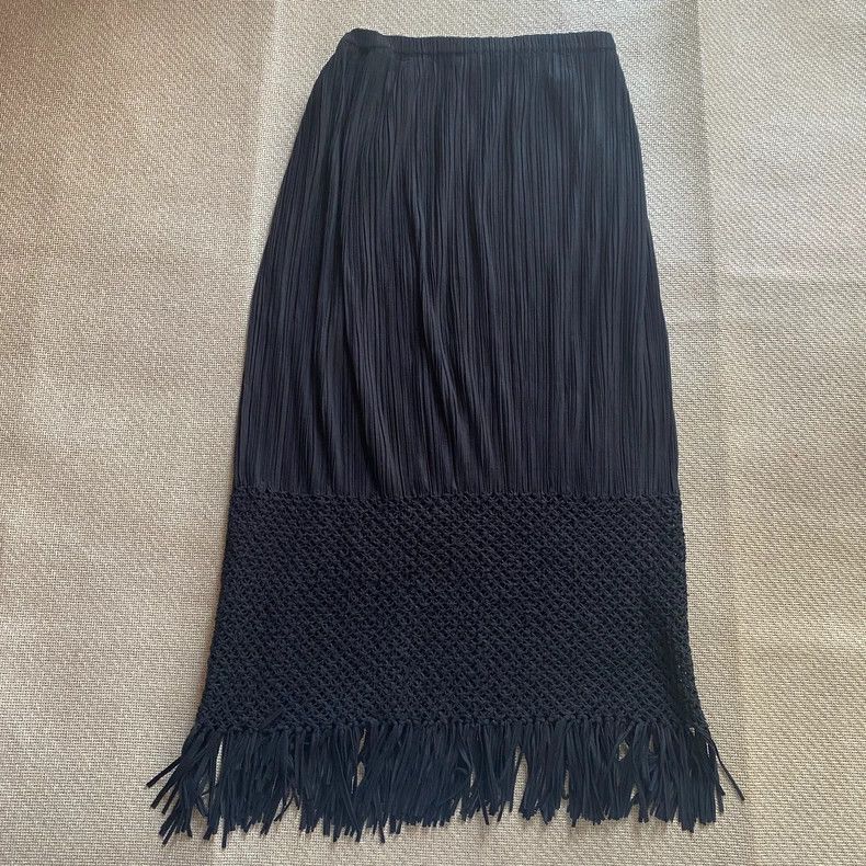 Issey Miyake Issey Miyake Black woven tassel skirt Size 25" / US 0 / IT 36 - 1 Thumbnail