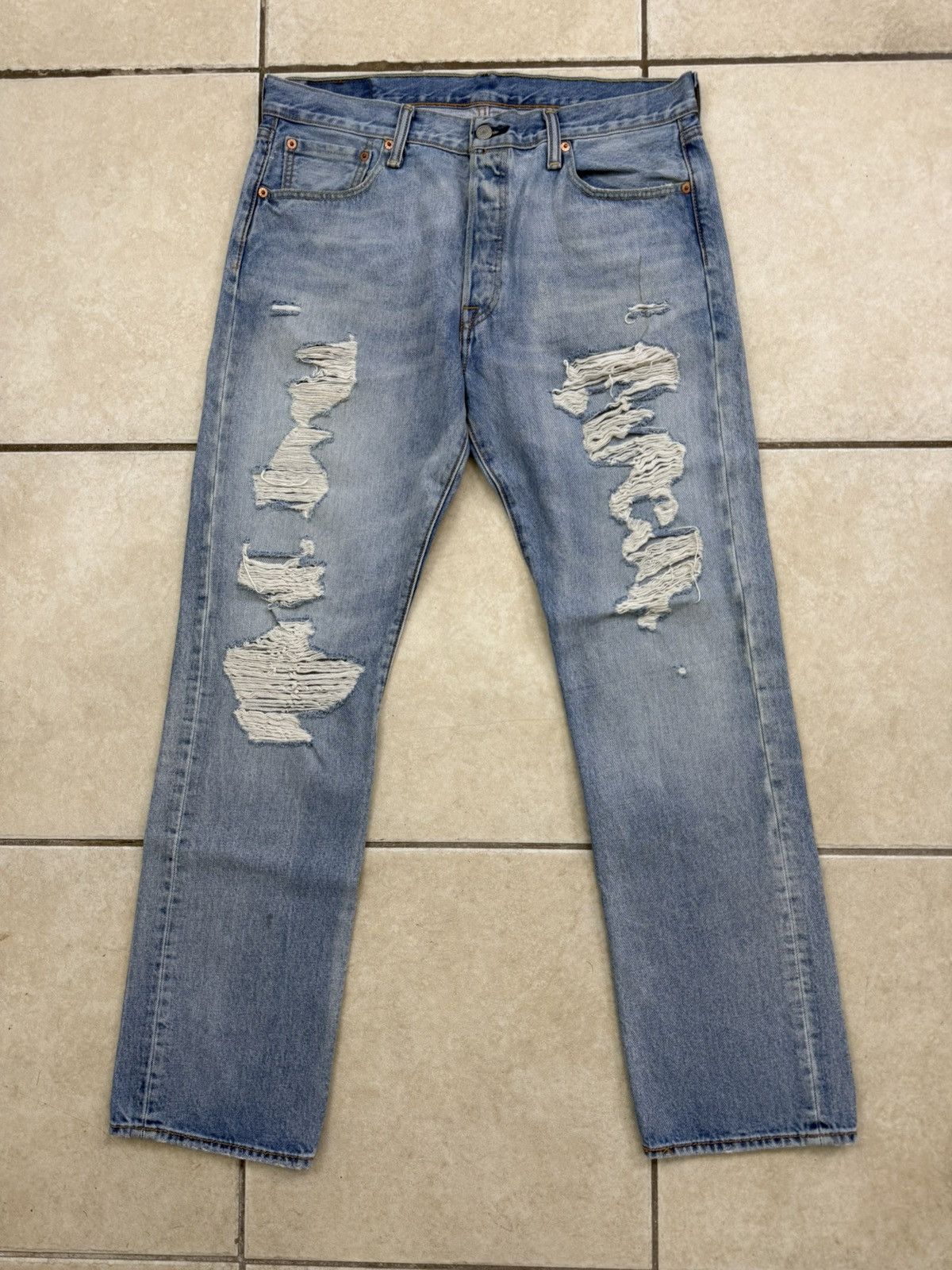Levi's Levi's 501 Mens Blue Jeans Vintage Distressed W34 L32 Size US 34 / EU 50 - 1 Thumbnail