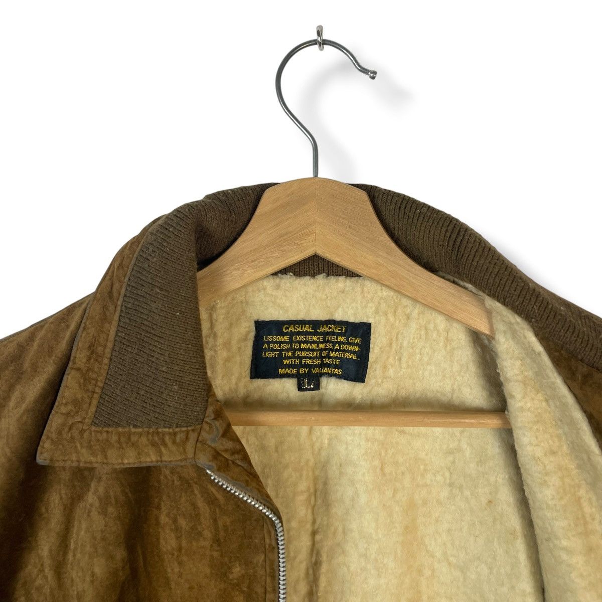 Japanese Brand VINTAGE VALIANTAS SUEDE LEATHER BOMBER JACKET MADE IN JAPAN Size US L / EU 52-54 / 3 - 13 Thumbnail