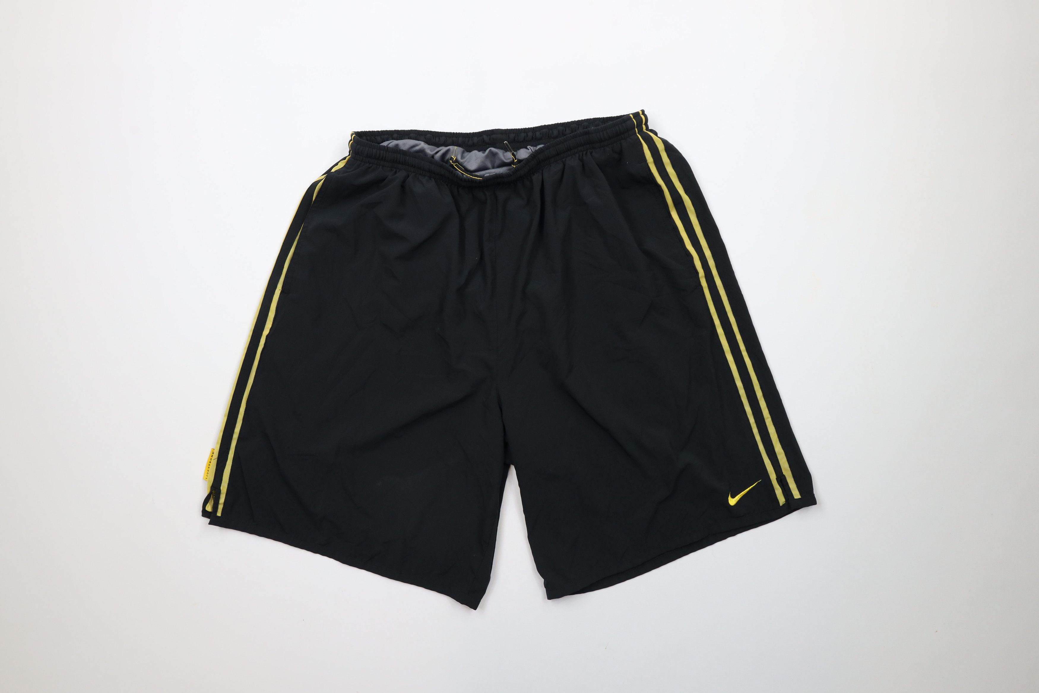 Nike × Vintage Vintage Nike Livestrong Mini Swoosh Striped Lined Shorts Size US 36 / EU 52 - 1 Thumbnail