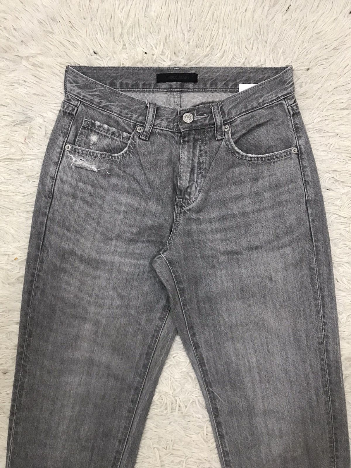 Uniqlo Uniqlo Distressed Slim Tapered Fit Jeans Size 24" / US 00 / IT 34 - 3 Thumbnail