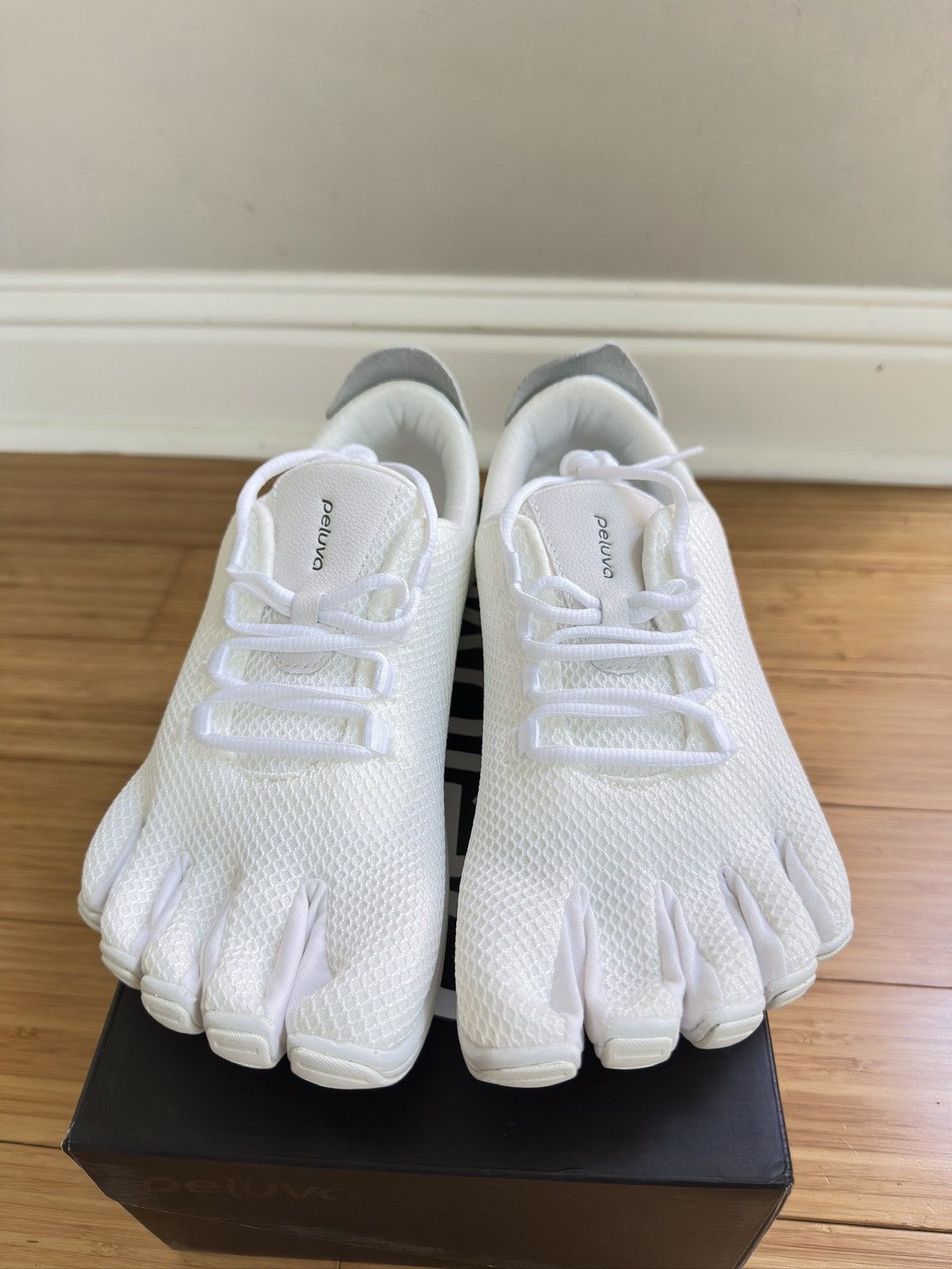 Other Peluva Strand Mesh Barefoot Five Toe Shoes White 10.5 Size US 10.5 / EU 43-44 - 4 Thumbnail