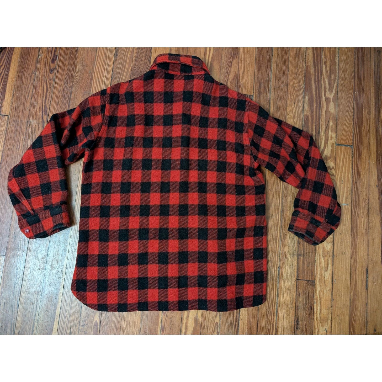 Woolrich Woolen Mills Woolrich Vintage 60s 70s Buffalo Plaid Shirt Mens Size 16 Size US L / EU 52-54 / 3 - 2 Thumbnail