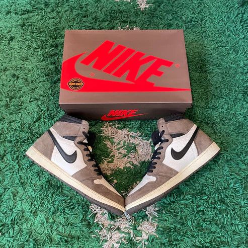 Travis Scott Air Jordan 1 High X Travis Scott Size US 13 / EU 46 - 2 Thumbnail