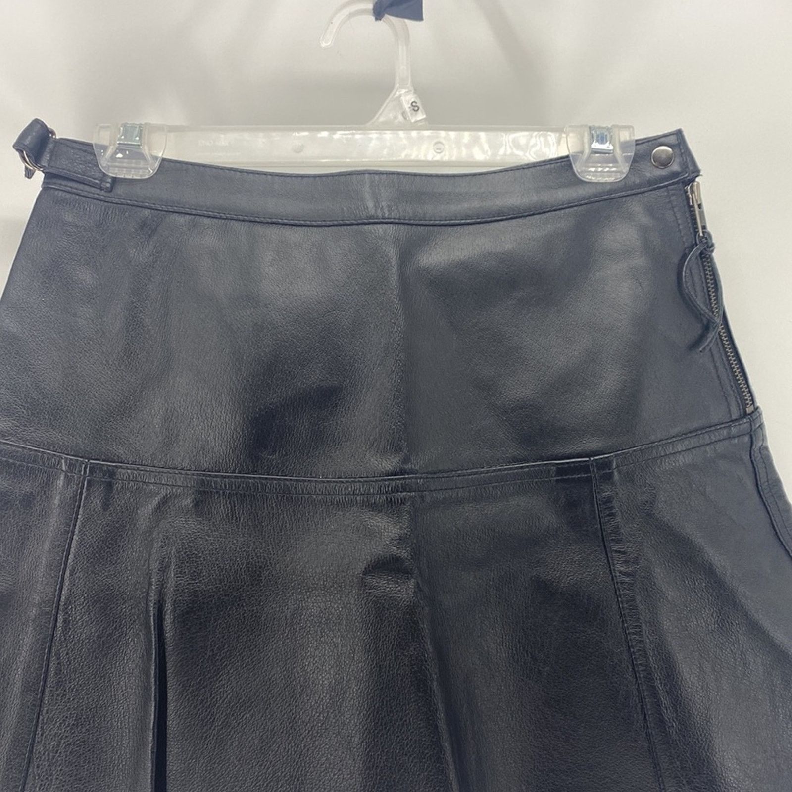 Other Vintage Newport News leather min skirt flare black sz 4 Size 27" / US 4 / IT 40 - 4 Thumbnail