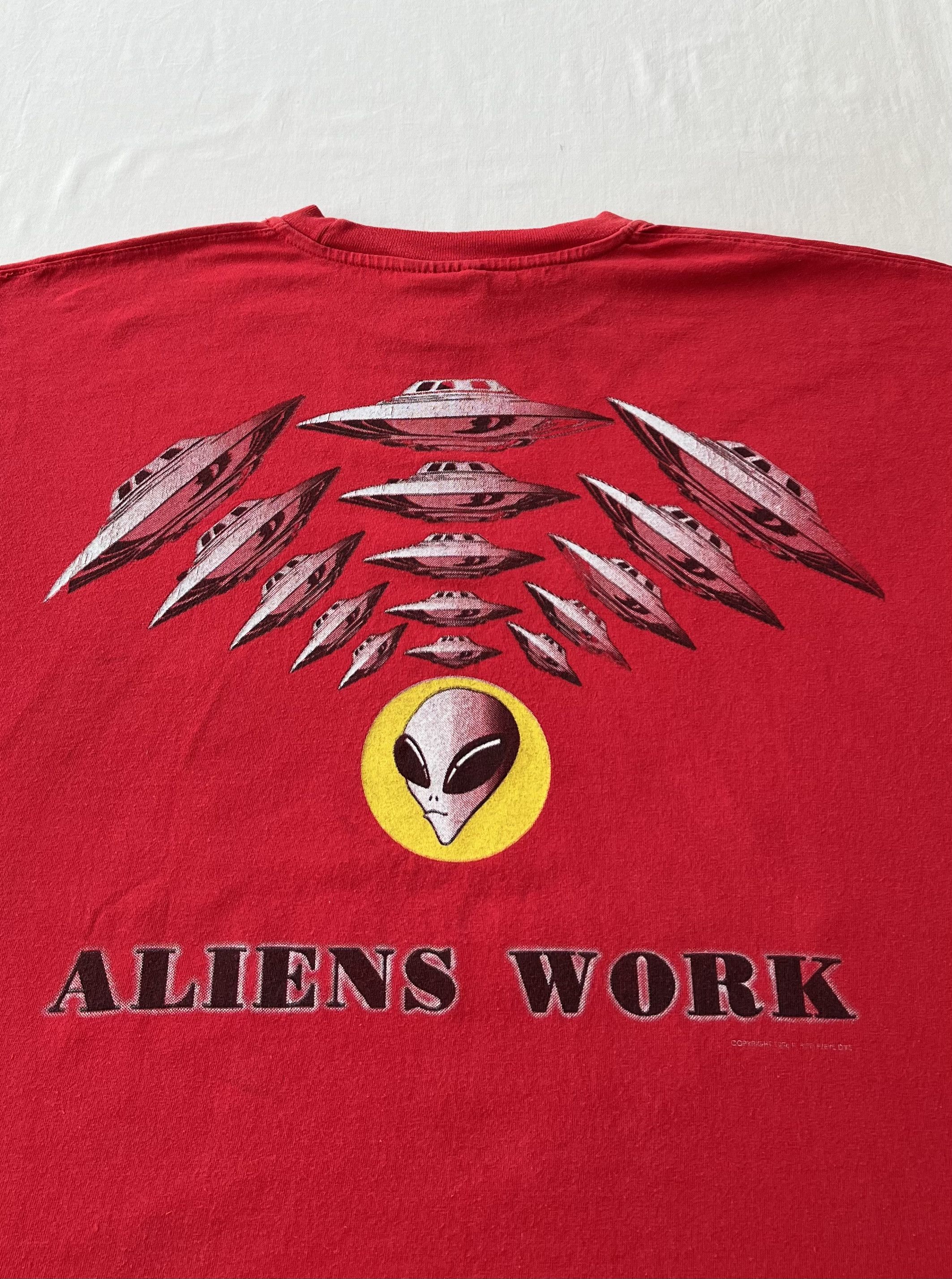 Alien Workshop Vintage 1996 Alien Workshop Alien Skateboards T-shirt Size US XL / EU 56 / 4 - 17 Thumbnail