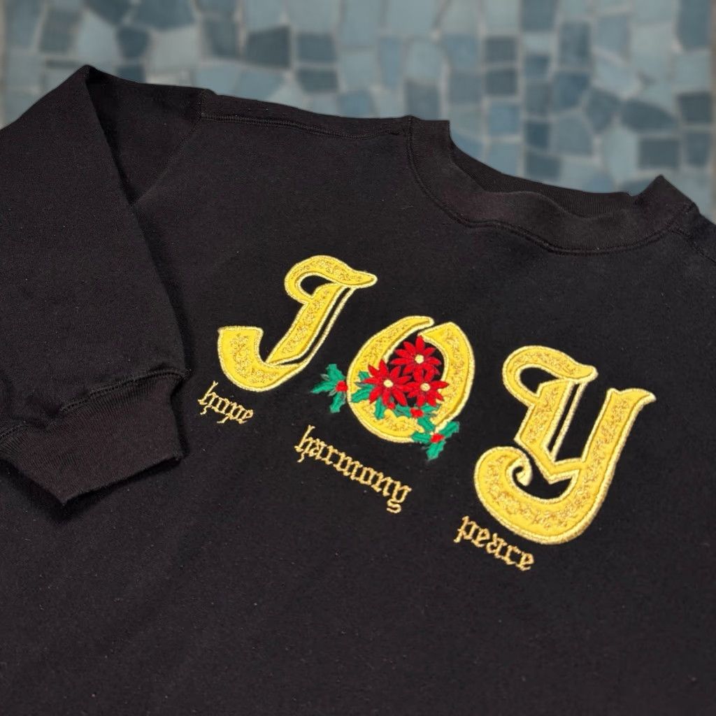 Vintage VINTAGE Christmas Sweatshirt Women's XL Black Floral Embroidered Logo Fleece Pullover 90s Holiday Theme Mens Womens Size XL / US 12-14 / IT 48-50 - 1 Thumbnail