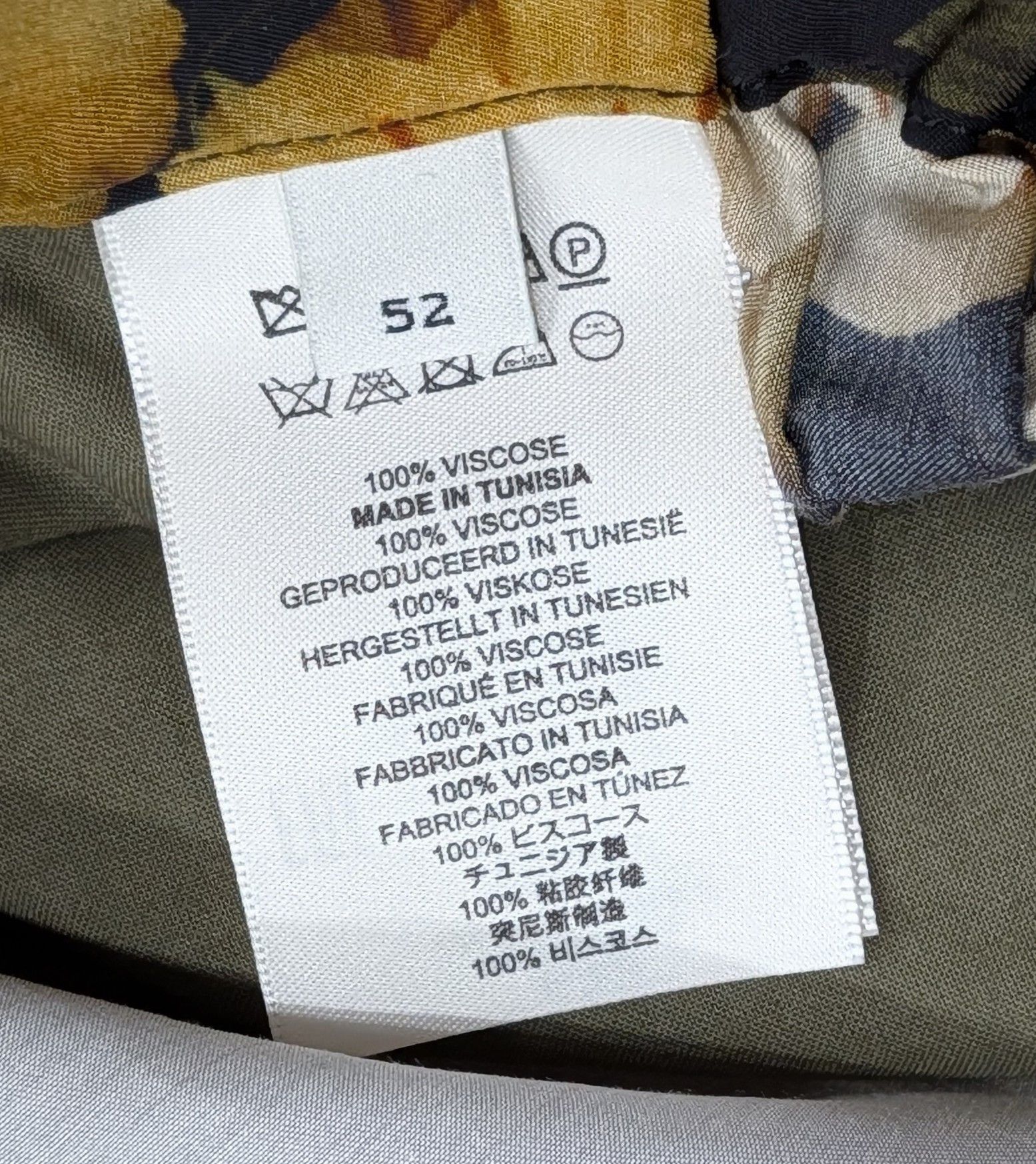 Dries Van Noten DRIES VAN NOTEN "Piperi" Printed Shorts Beige 52 US 36 Size US 36 / EU 52 - 6 Thumbnail
