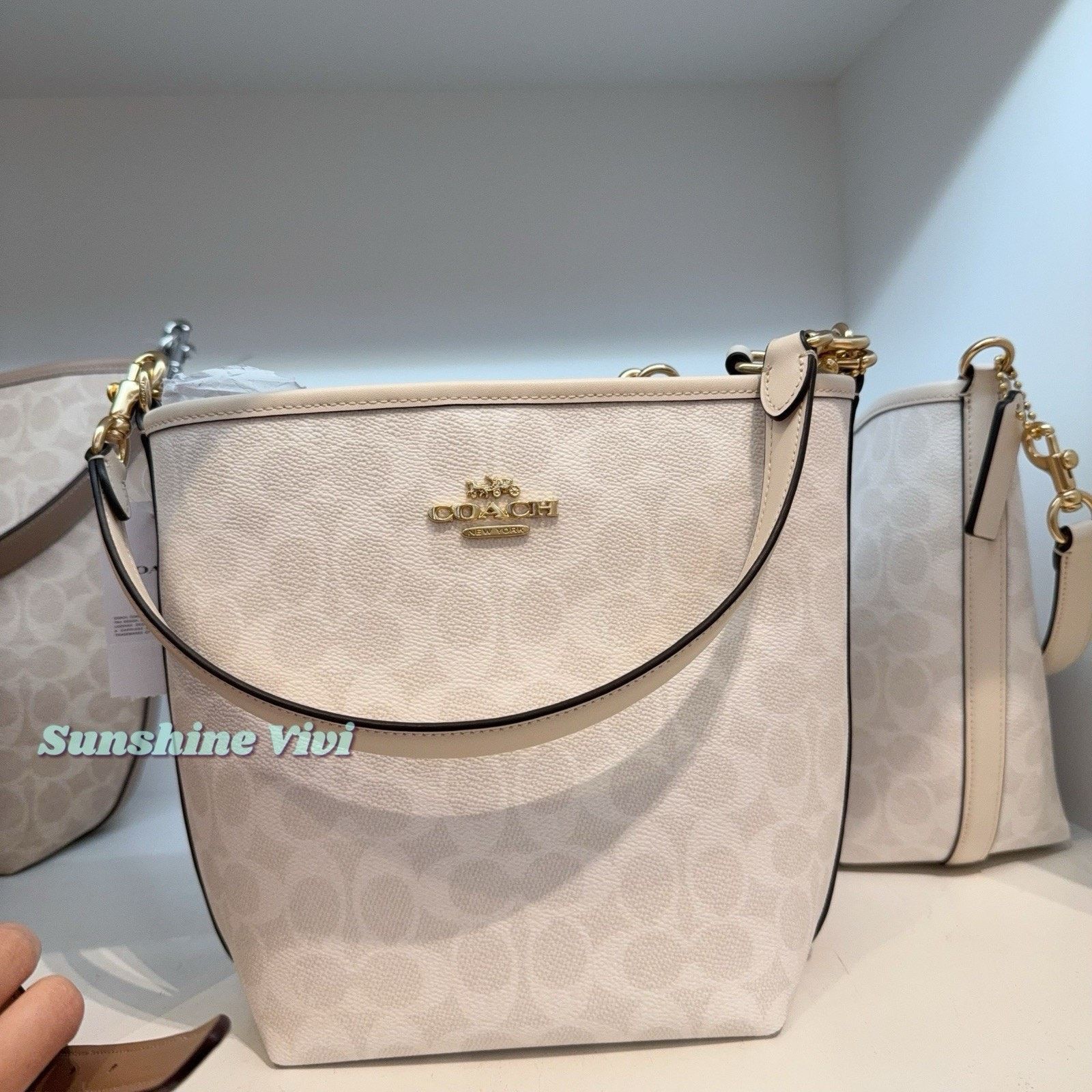 Coach NWT Coach City Bucket Bag Canvas CT800 Gold/White/Chalk Size ONE SIZE - 4 Thumbnail