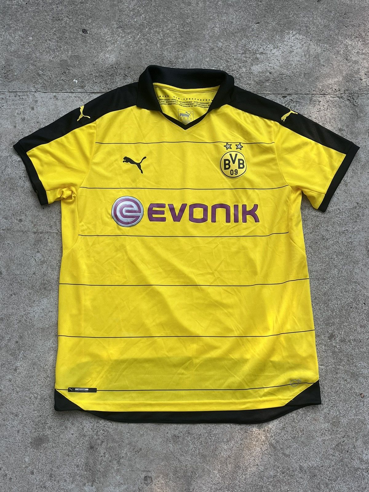 Puma 2015-16 Borussia Dortmund Home Soccer Jersey Puma Size US XL / EU 56 / 4 - 1 Thumbnail
