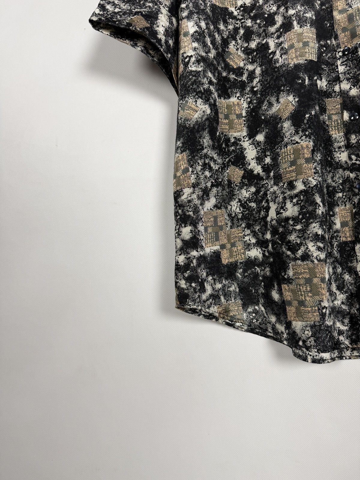 Vintage T. Corner Short Sleeve Shirt Button Up Thai Silk Vintage M-L Size US M / EU 48-50 / 2 - 4 Thumbnail