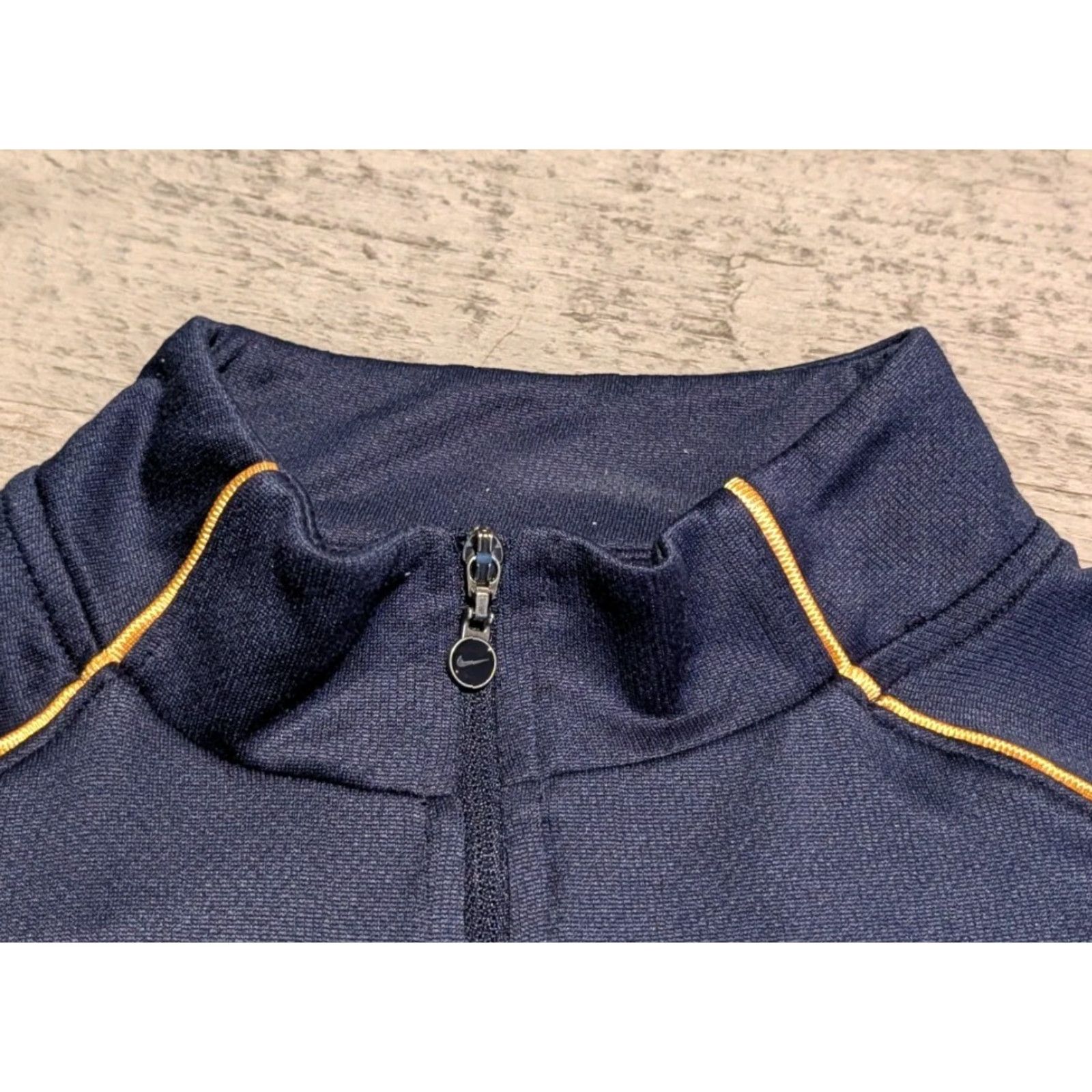 Nike VINTAGE Nike + Converse Marquette Golden Eagles L/S Warmup Shirt Embroidered M Rare Size US M / EU 48-50 / 2 - 7 Thumbnail