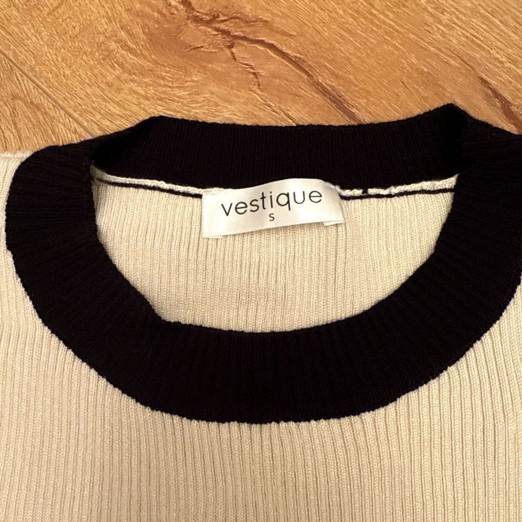 Vintage Vestique Drift Knit Tank Top S Beige Cropped Knit Ribbed Crop Cutouts Knot Detail Women Tank S Velvet Black Womens Size S / US 4 / IT 40 - 3 Thumbnail