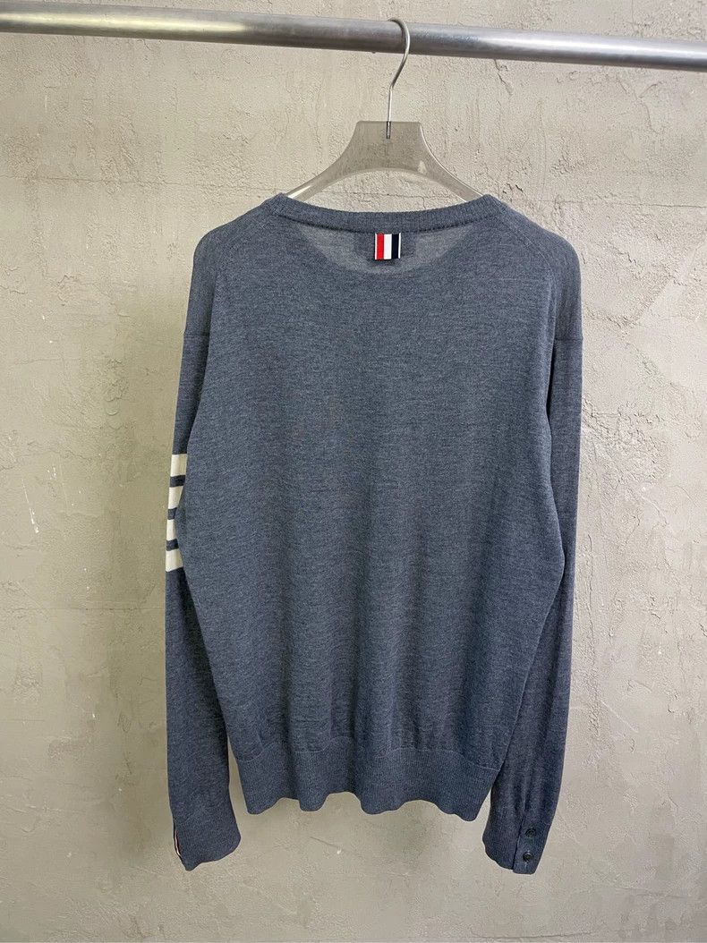 Thom Browne Thom browne Gray four-striped round-neck wool sweater 2504- Size US L / EU 52-54 / 3 - 2 Thumbnail