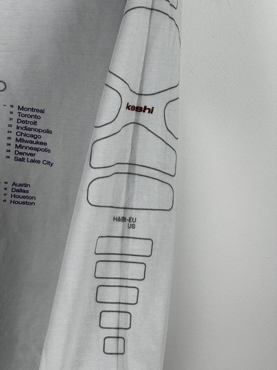 Rap Tees Keshi World Tour T-Shirt 2022 Hell And Back Tour Large Size US L / EU 52-54 / 3 - 7 Thumbnail