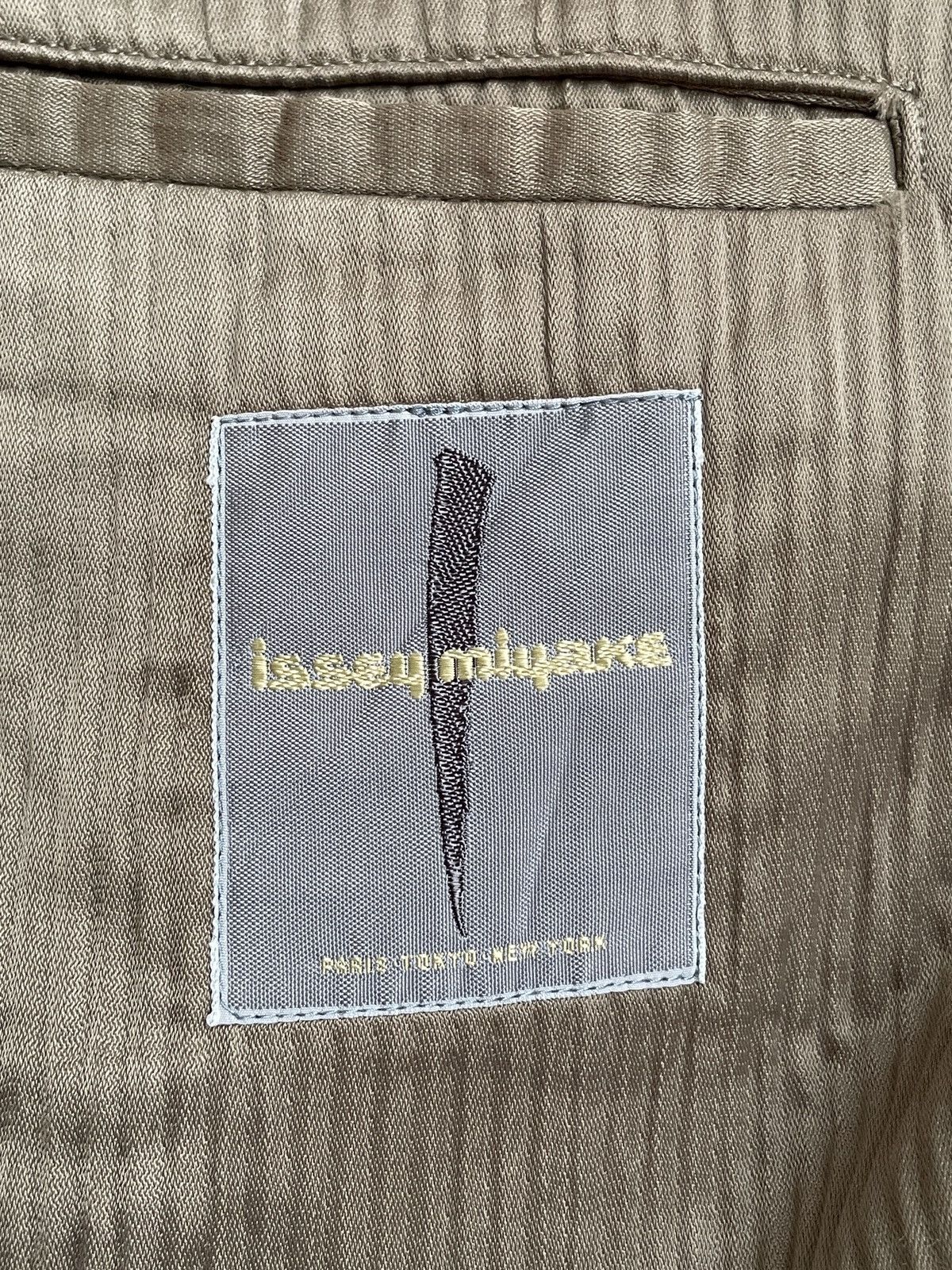 Vintage Vintage Japanese Brand Issey Miyake Jacket 1990s Size US M / EU 48-50 / 2 - 11 Thumbnail