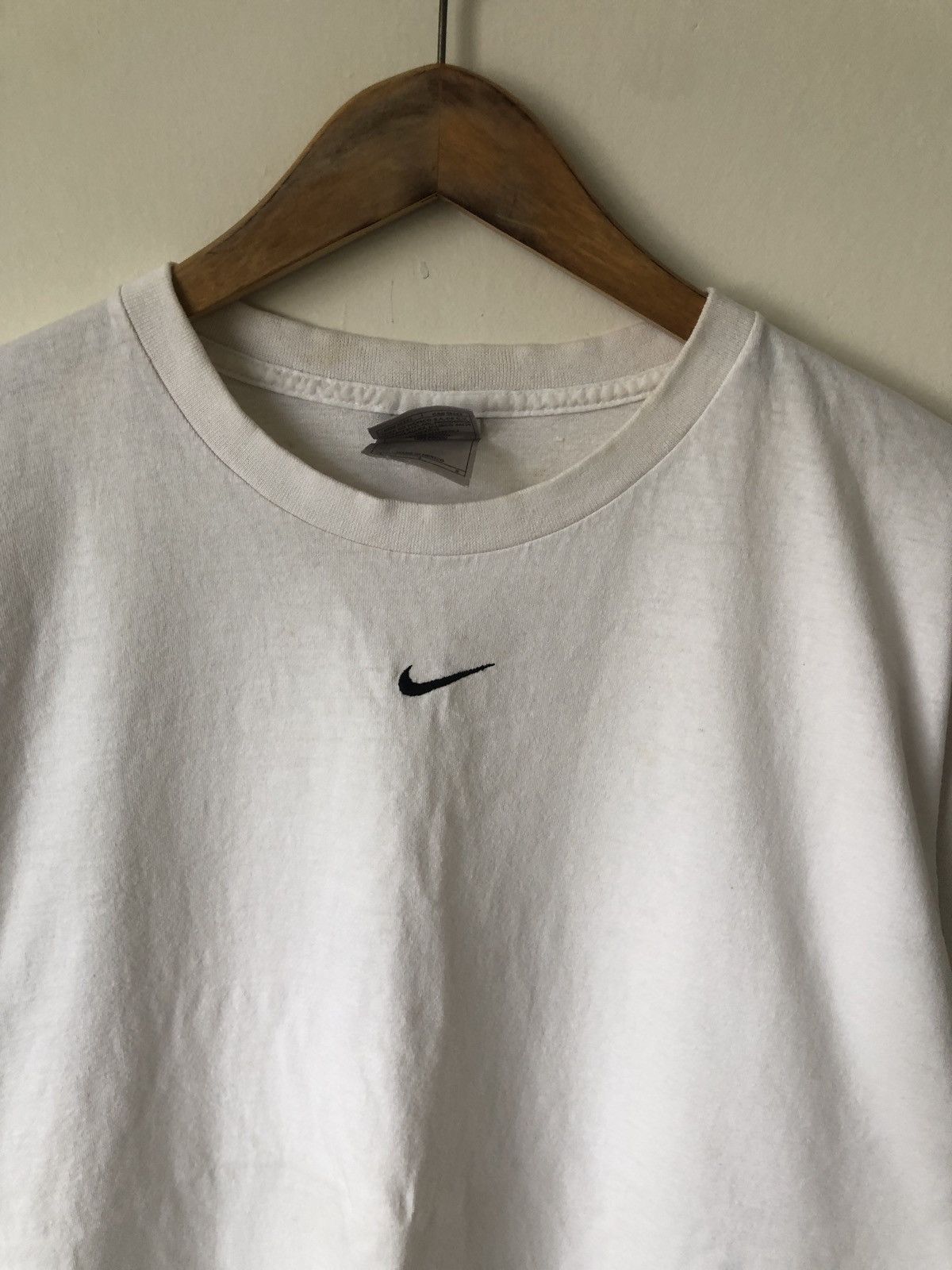 Nike Vintage nike middle swoosh longsleeve Size US L / EU 52-54 / 3 - 3 Thumbnail
