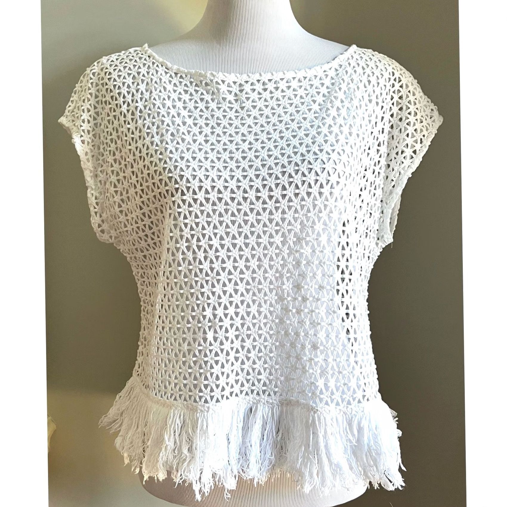 Banana Republic Banana Republic Crochet White Top Boxy Open Knit Fringe Cotton Sz M Womens Shirt Size M / US 6-8 / IT 42-44 - 2 Thumbnail