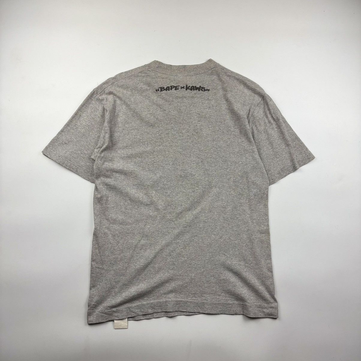 Bape × Kaws Bape x KAWS Baby Milo Shirt Size US S / EU 44-46 / 1 - 2 Thumbnail