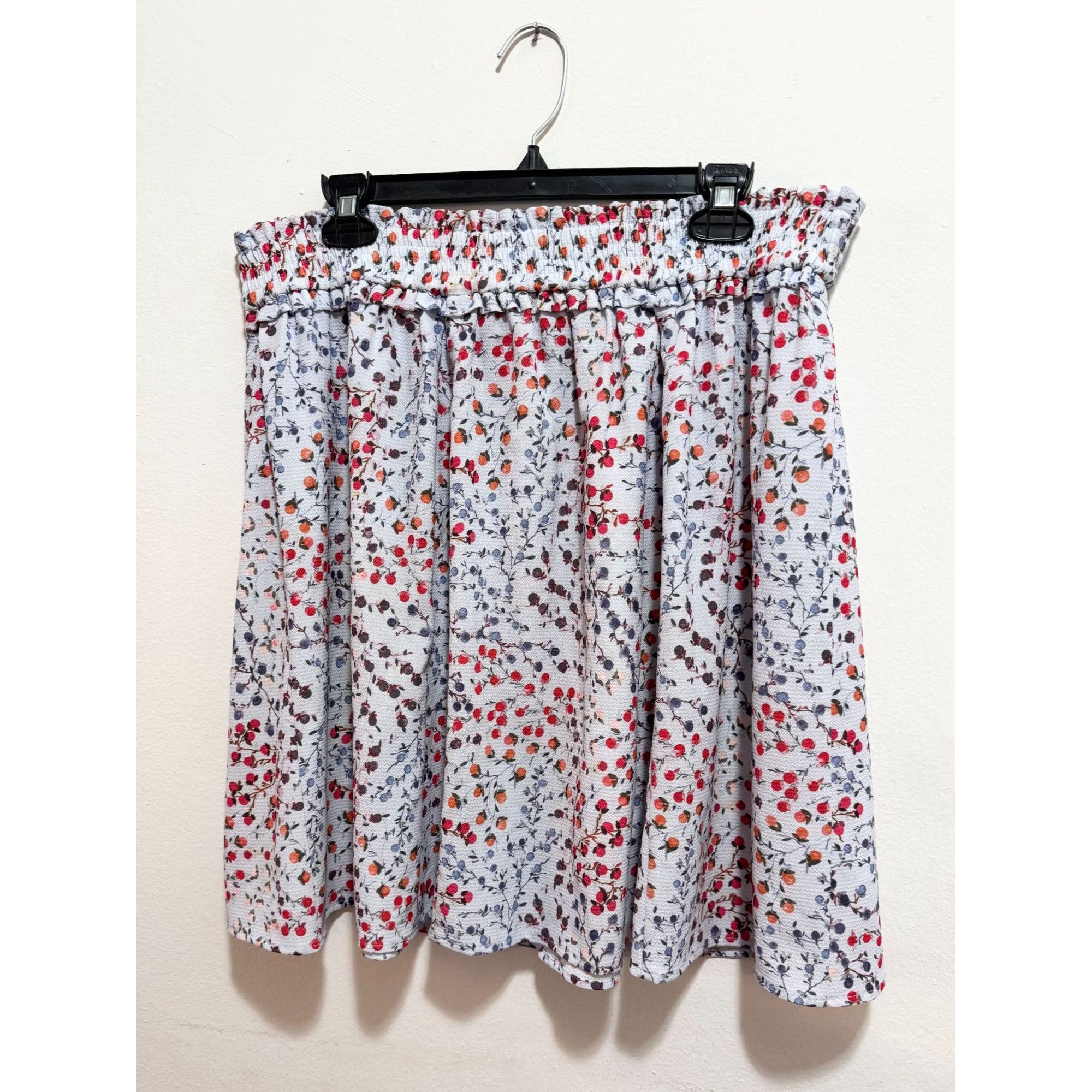 French Connection French Connection floral gathered drape skirt Size 32" / US 10 / IT 46 - 1 Thumbnail
