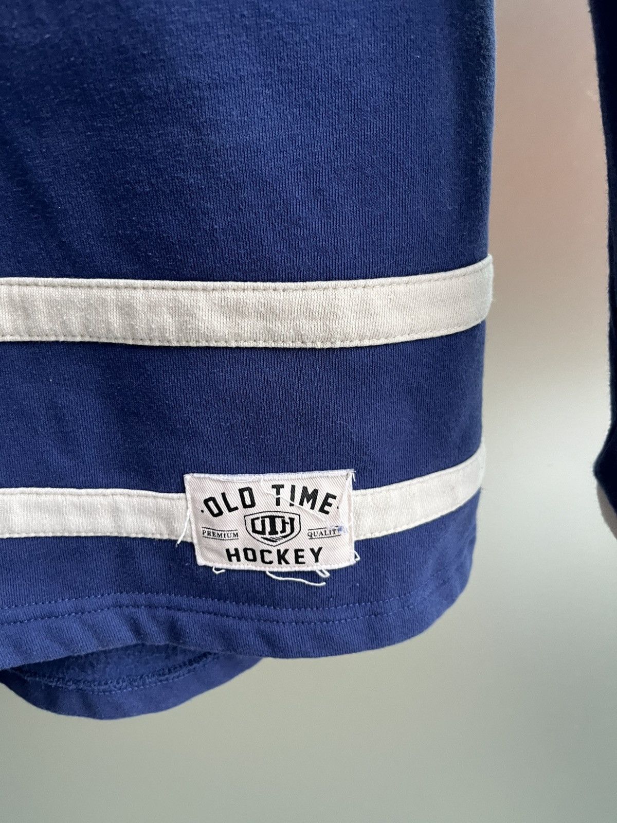 Vintage VINTAGE NHL TORONTO MAPLE LEAFS WOMEN'S HOODIE Size M / US 6-8 / IT 42-44 - 4 Thumbnail