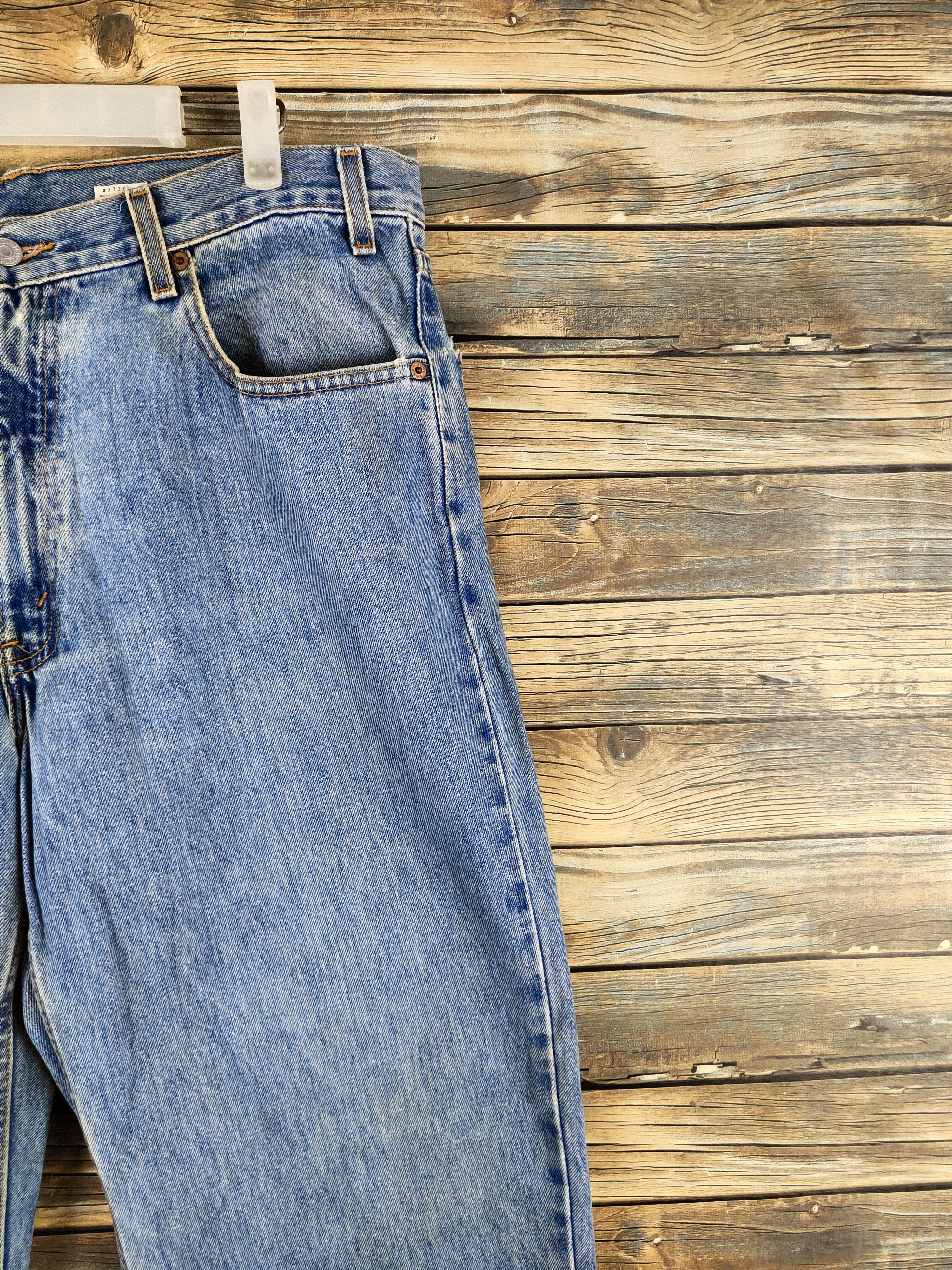 Levi's 550 Levi's Blue Distressed Ripped denim Jeans #S2837 Size US 35 - 5 Thumbnail