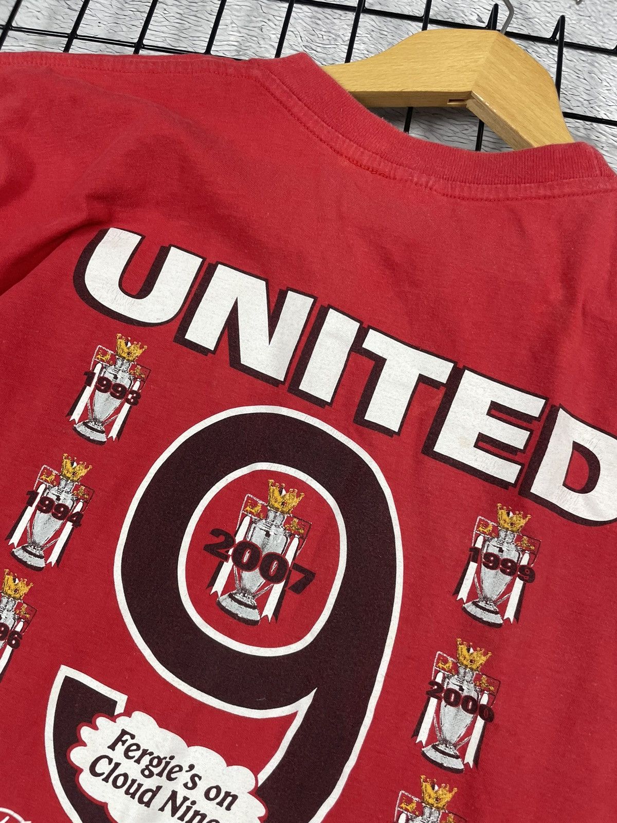 Vintage Vintage Manchester United Champions 2007 Red Tee Merchandise Size US S / EU 44-46 / 1 - 9 Thumbnail
