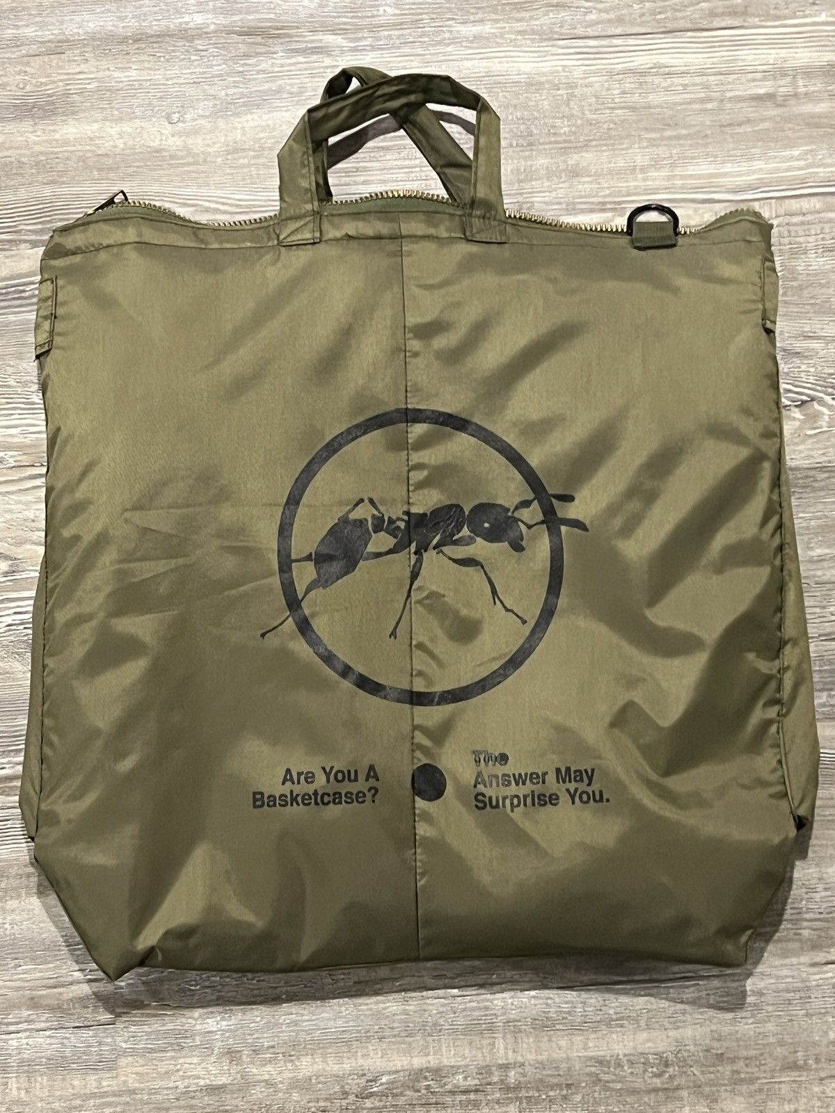 basketcase gallery basketcase gallery “Are you a basketcase?” nylon bag Size ONE SIZE - 1 Thumbnail