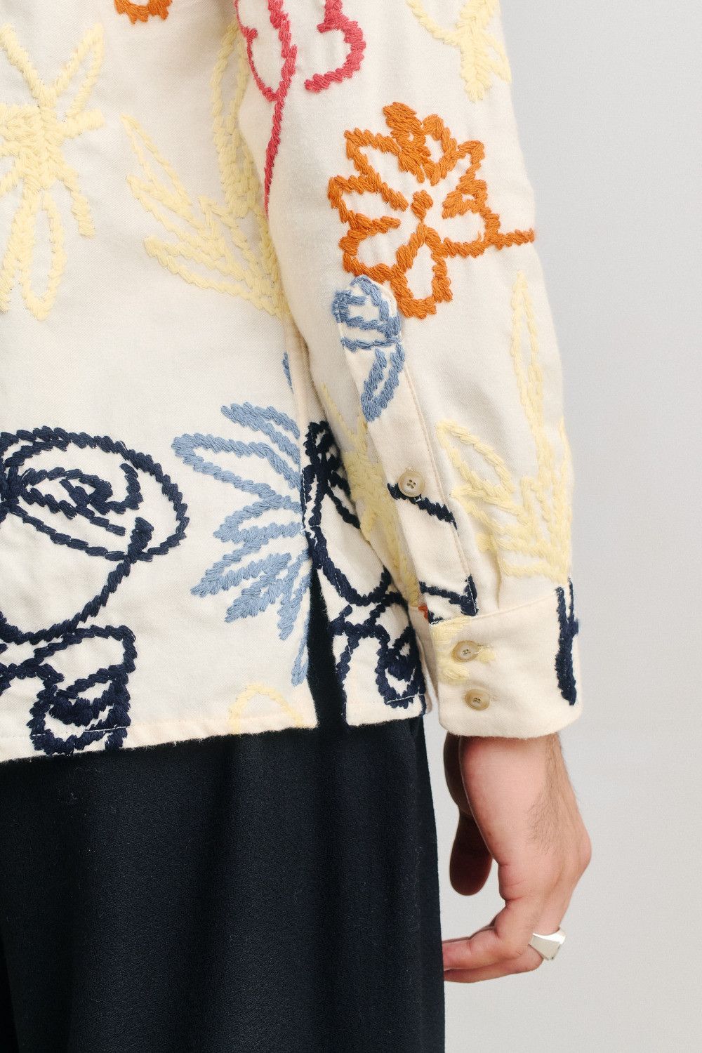 A Kind Of Guise 💚 AW23 A Kind Of Guise Pino Shirt Blooming Embroidery Size US M / EU 48-50 / 2 - 4 Thumbnail