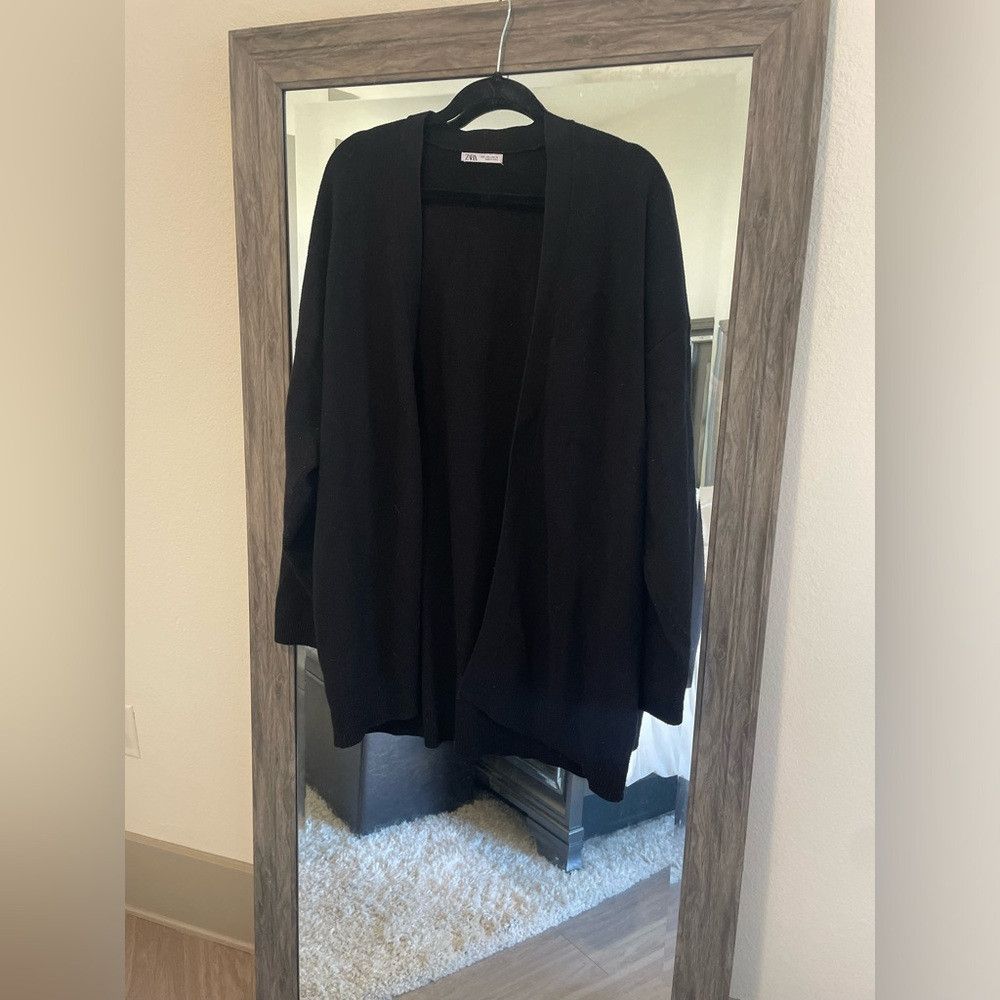 Zara Zara thick black cardigan Size L / US 10 / IT 46 - 1 Thumbnail