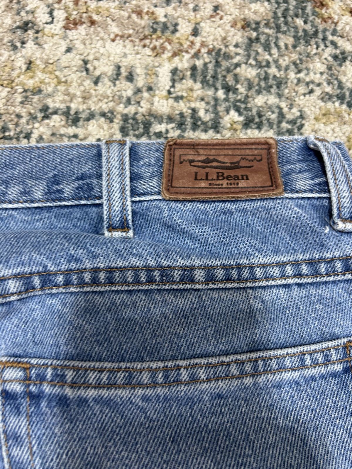 L.L. Bean L.L. Bean Classic Fit Stone Washed Light Blue Denim Jeans Size US 36 / EU 52 - 3 Thumbnail