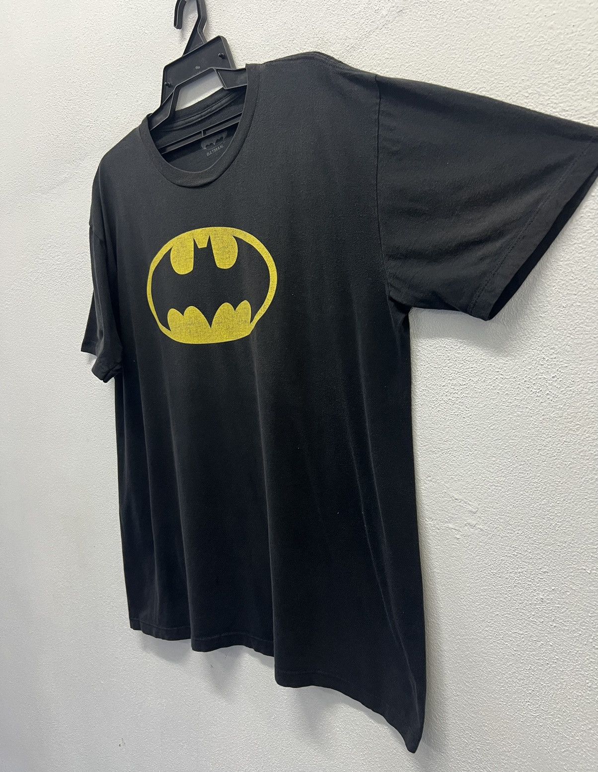 DC Comics BATMAN BIG LOGO SHIRT Size US XL / EU 56 / 4 - 4 Thumbnail