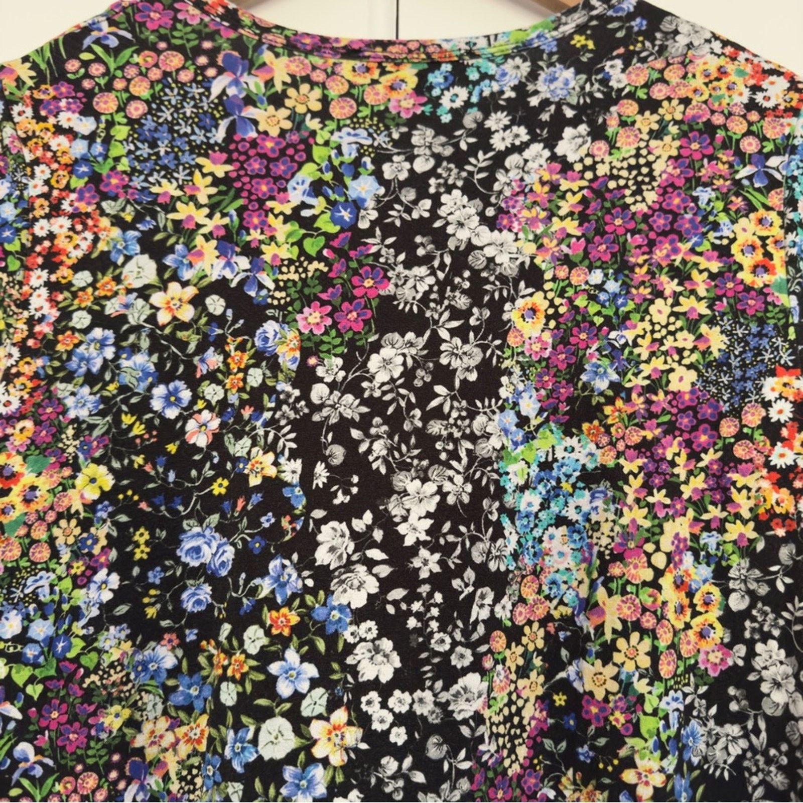 Other Karen Kane colorful/black and white floral top asymmetric L Size L / US 10 / IT 46 - 4 Thumbnail