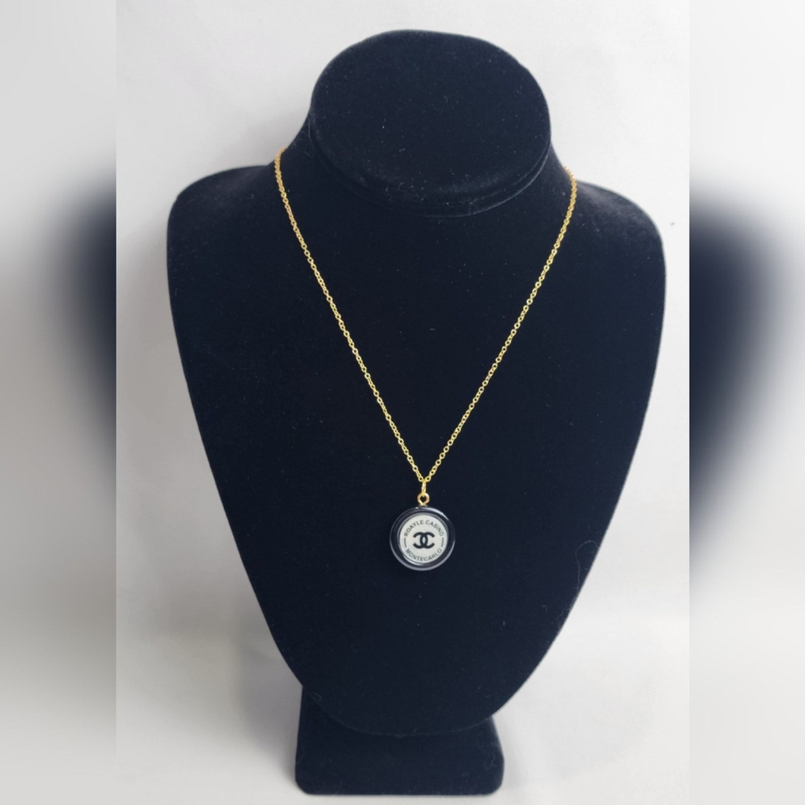 Chanel Chanel Monte Carlo Roayle Casino Black Pearl Gold necklace Size ONE SIZE - 2 Thumbnail