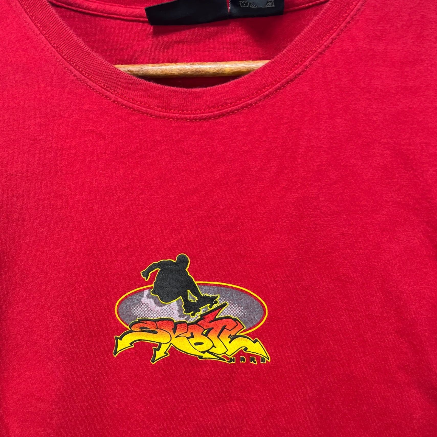 Vintage VINTAGE No Boundaries T-Shirt Shirt Mens M Red 90s Graffiti Skate Boundaries T Shirt Size US M / EU 48-50 / 2 - 5 Thumbnail