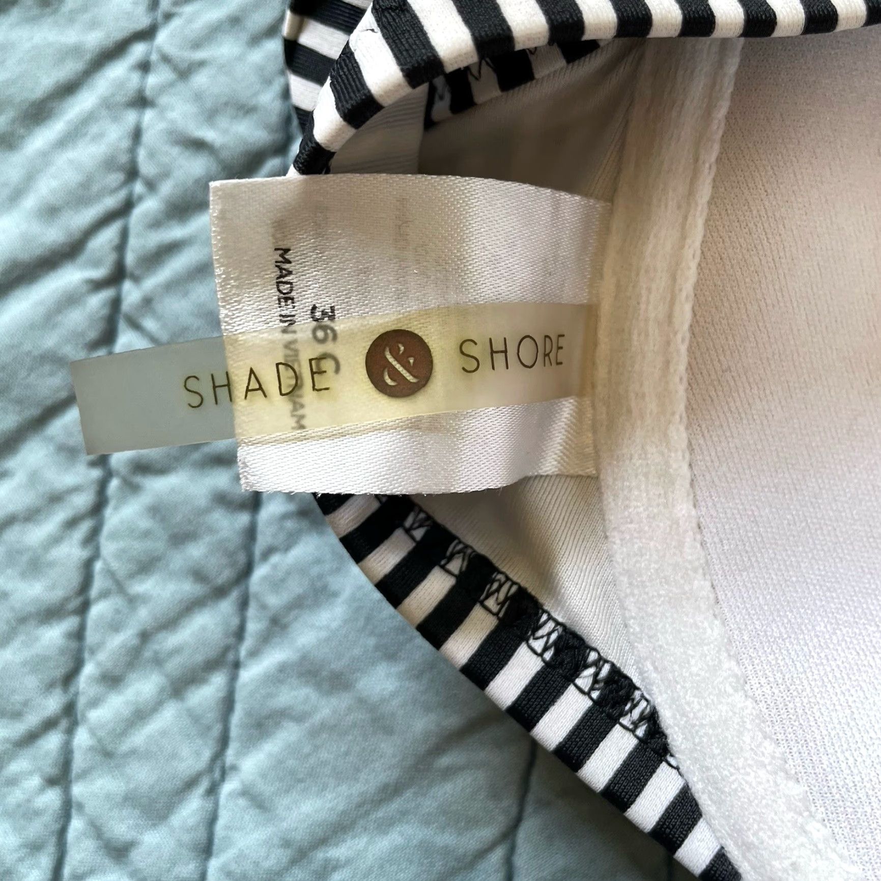 Vintage Shade & Shore Bikini Top 36C Striped Black & White Beach Swim Top Women 36C Spaghetti Strap Padded Size XS / US 0-2 / IT 36-38 - 4 Thumbnail