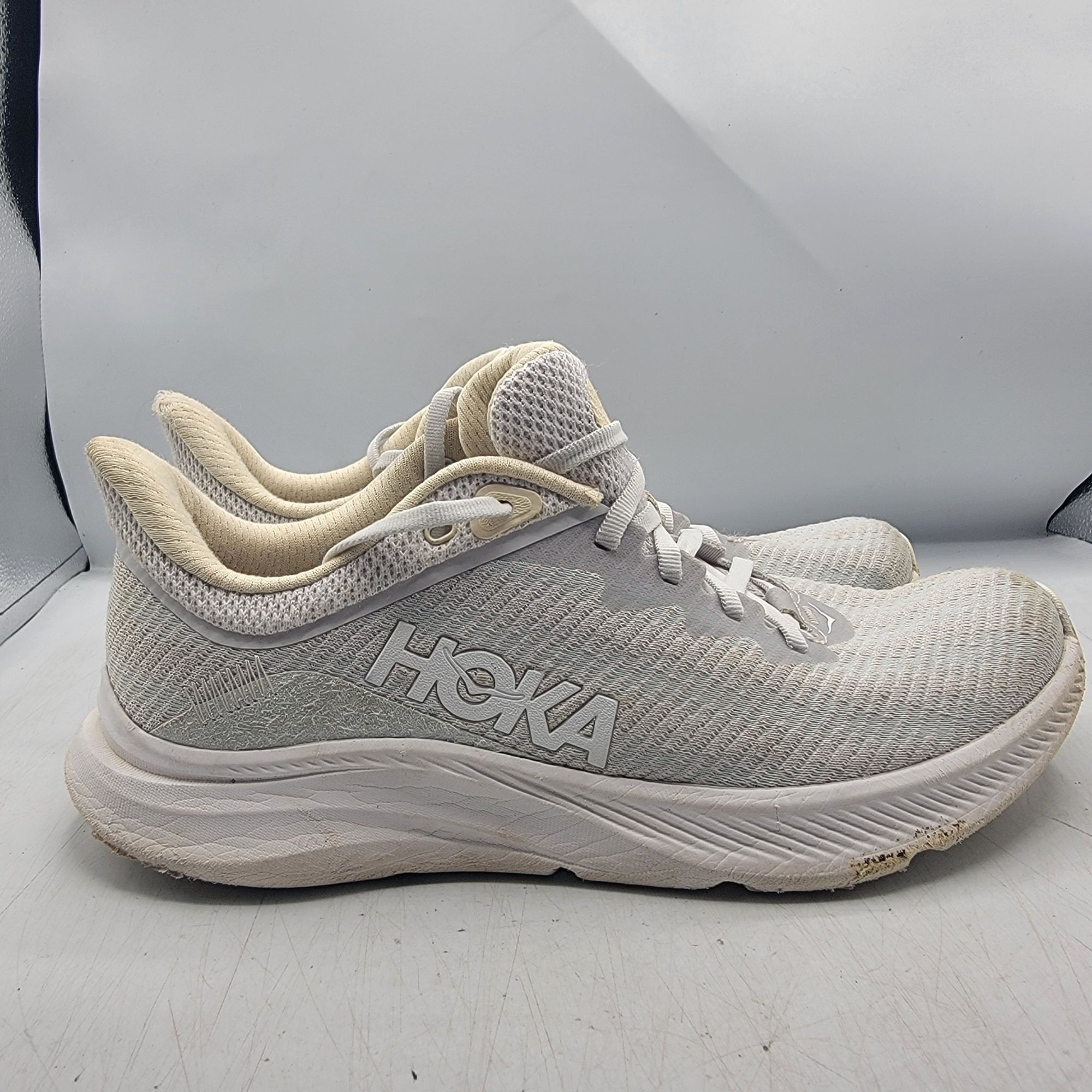 Hoka Hoka One One Solimar Womens 9 B Gray Athletic Shoes Outdoors Size US 9 / IT 39 - 13 Thumbnail