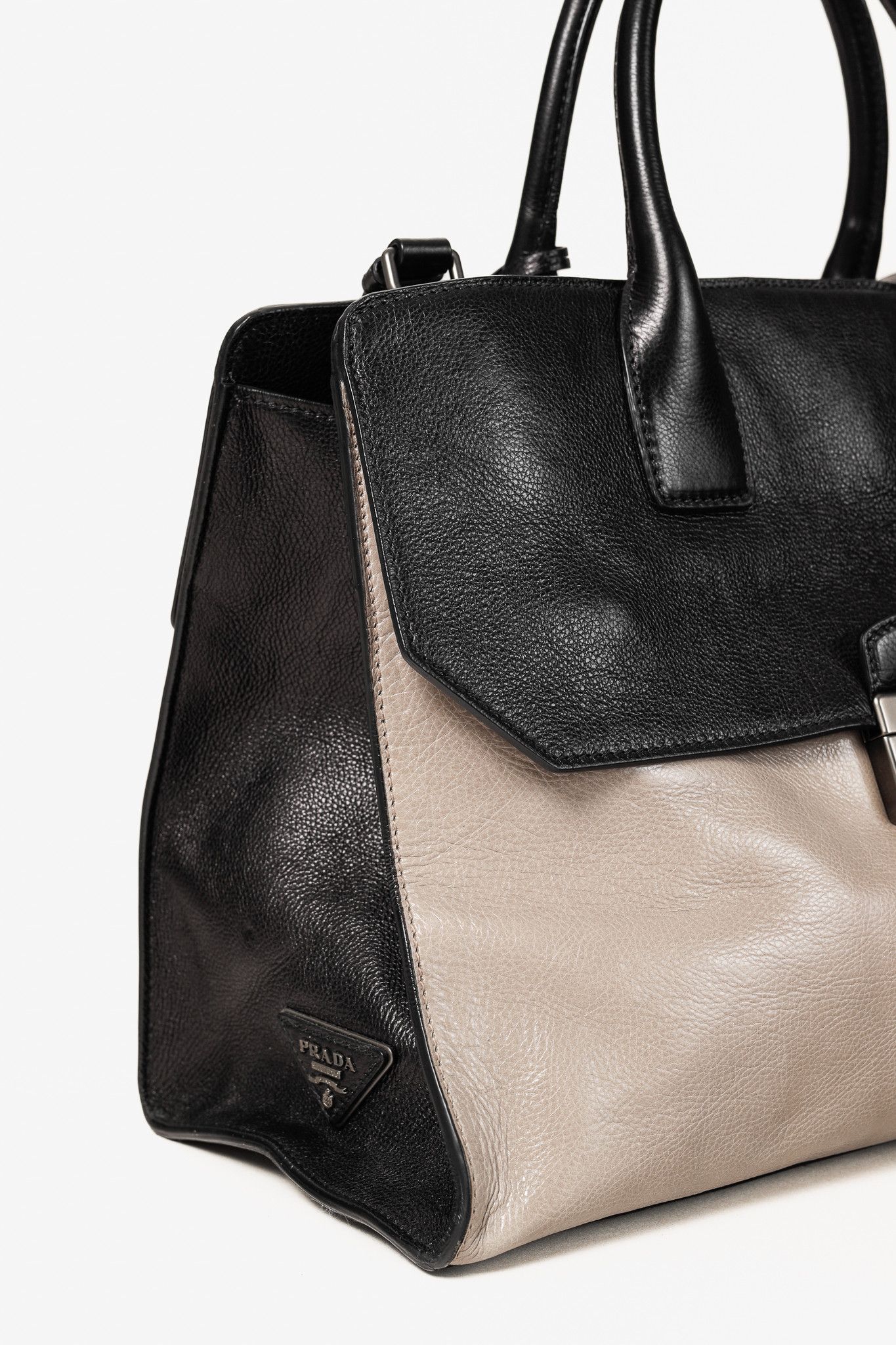 Prada Prada Pomice & Nero Glace Calf Leather Two-Tone Tote Size ONE SIZE - 12 Thumbnail