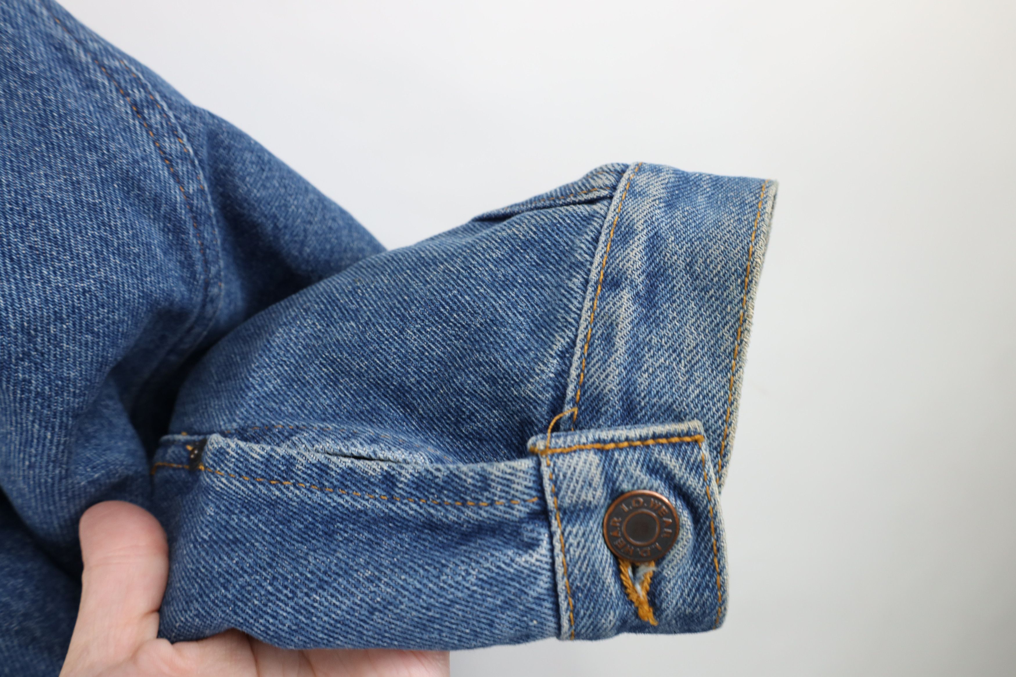 Vintage Vintage 90s Streetwear Leather Collar Denim Trucker Jacket Size US L / EU 52-54 / 3 - 7 Thumbnail
