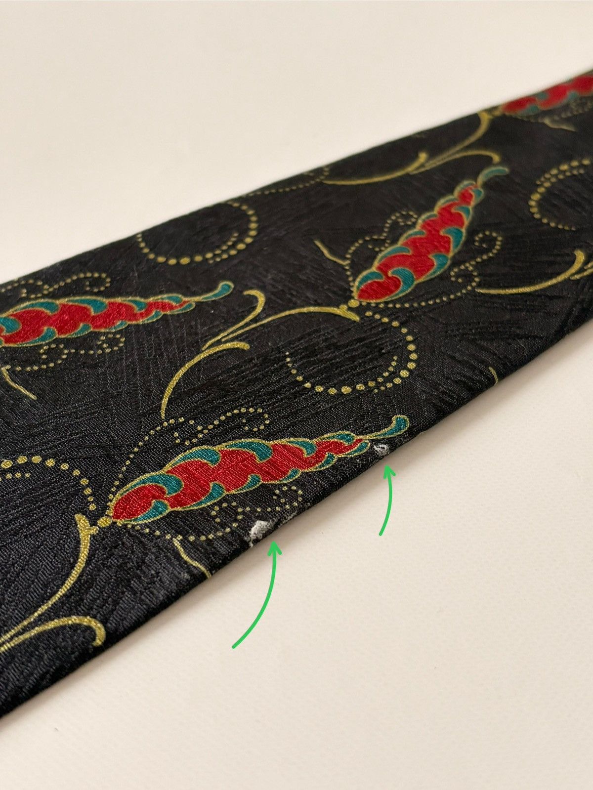 Giorgio Armani GEORGIO ARMANI CRAVATTE VINTAGE SILK RED AND BLACK TIE ITALY Size ONE SIZE - 4 Thumbnail