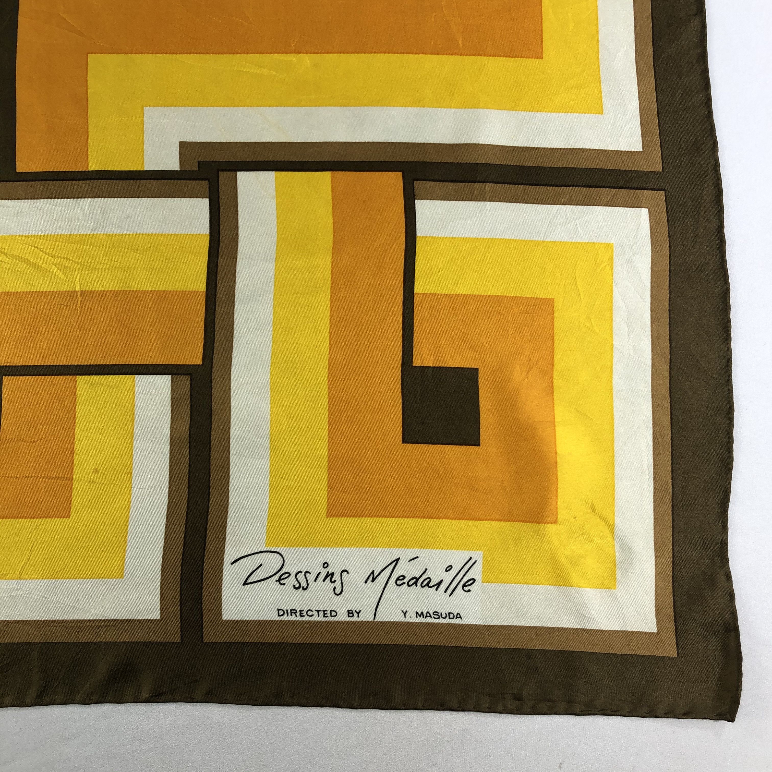 Vintage Vintage Dessins Medaille Silk Scarf Size ONE SIZE - 4 Thumbnail